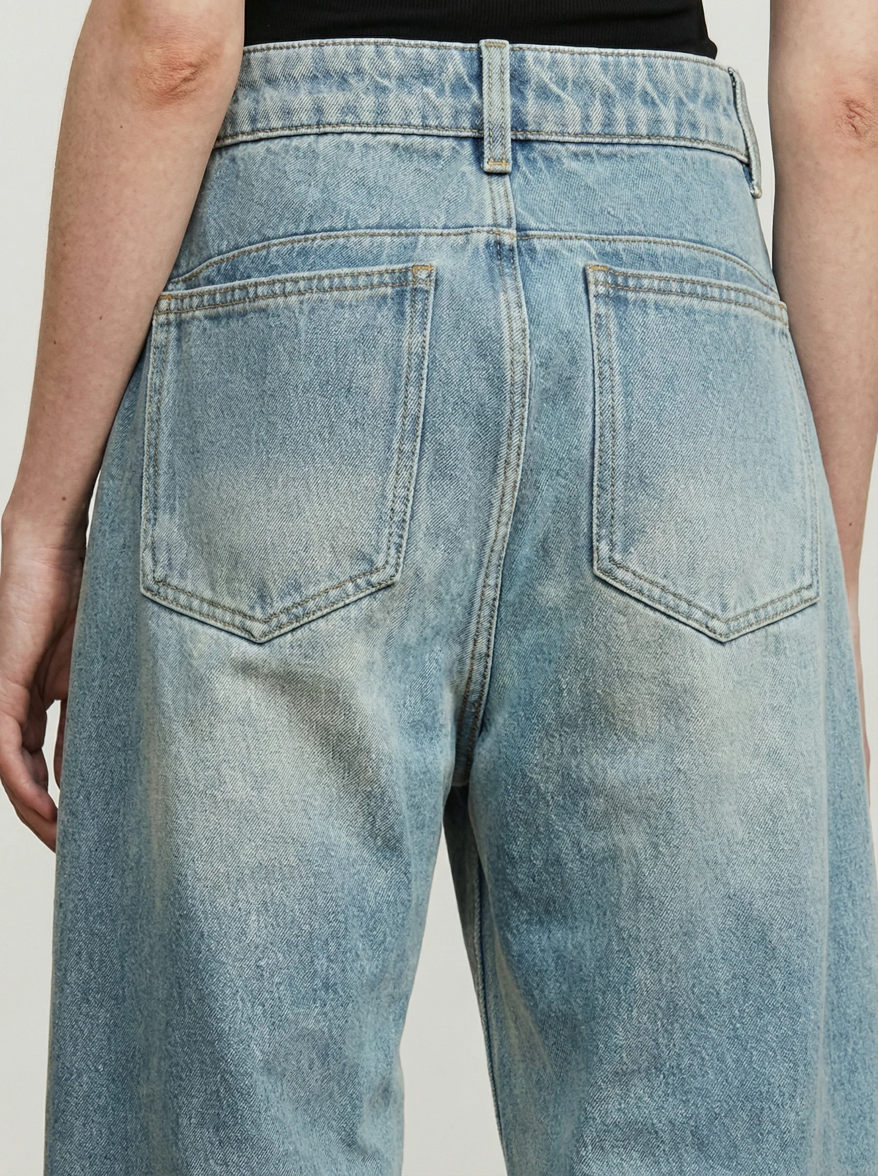 Forward Seam Wide-Leg Jeans - Image 7