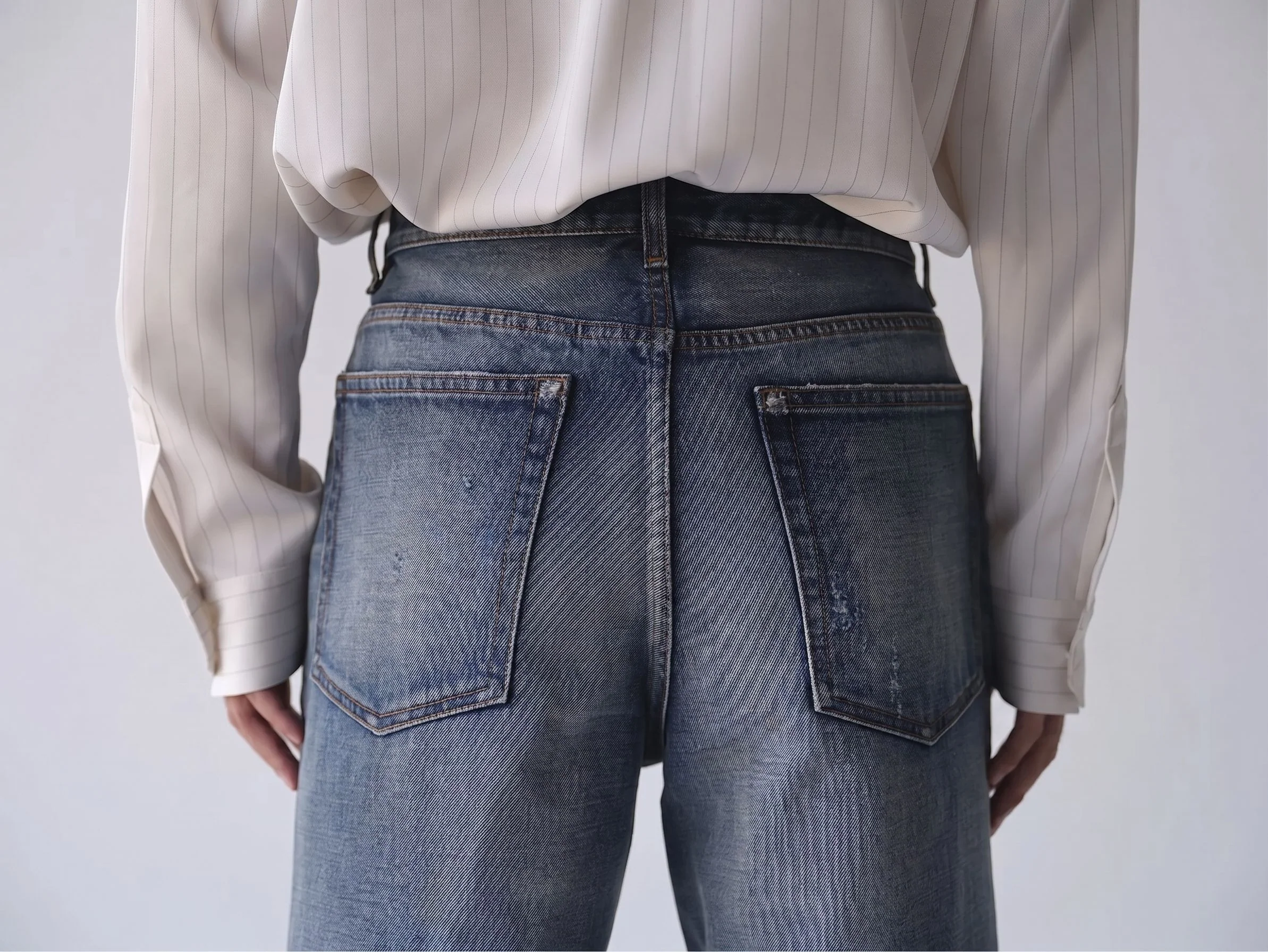 Frayed Hem Wide Jeans - Image 4