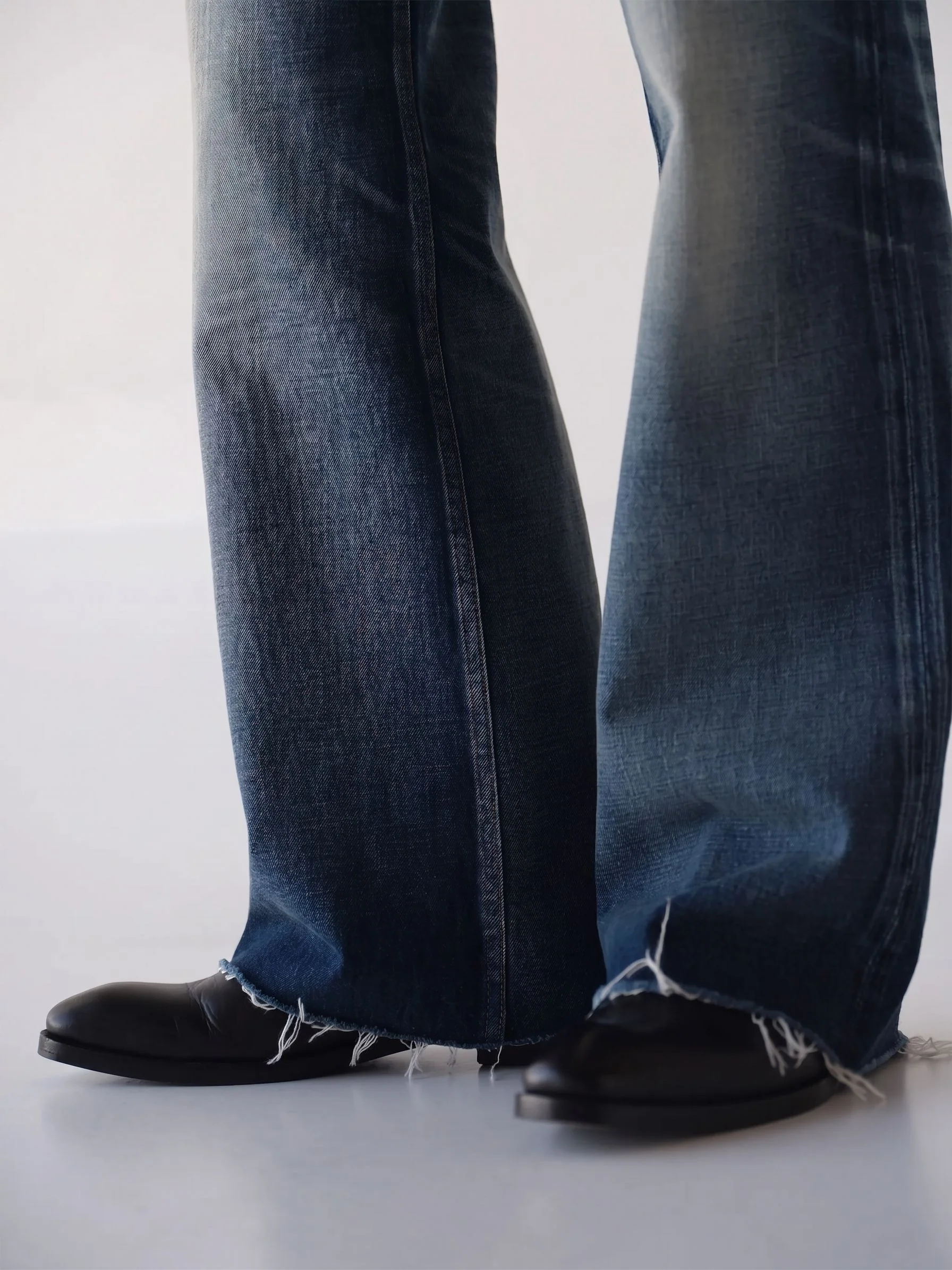 Frayed Hem Wide Jeans - Image 7