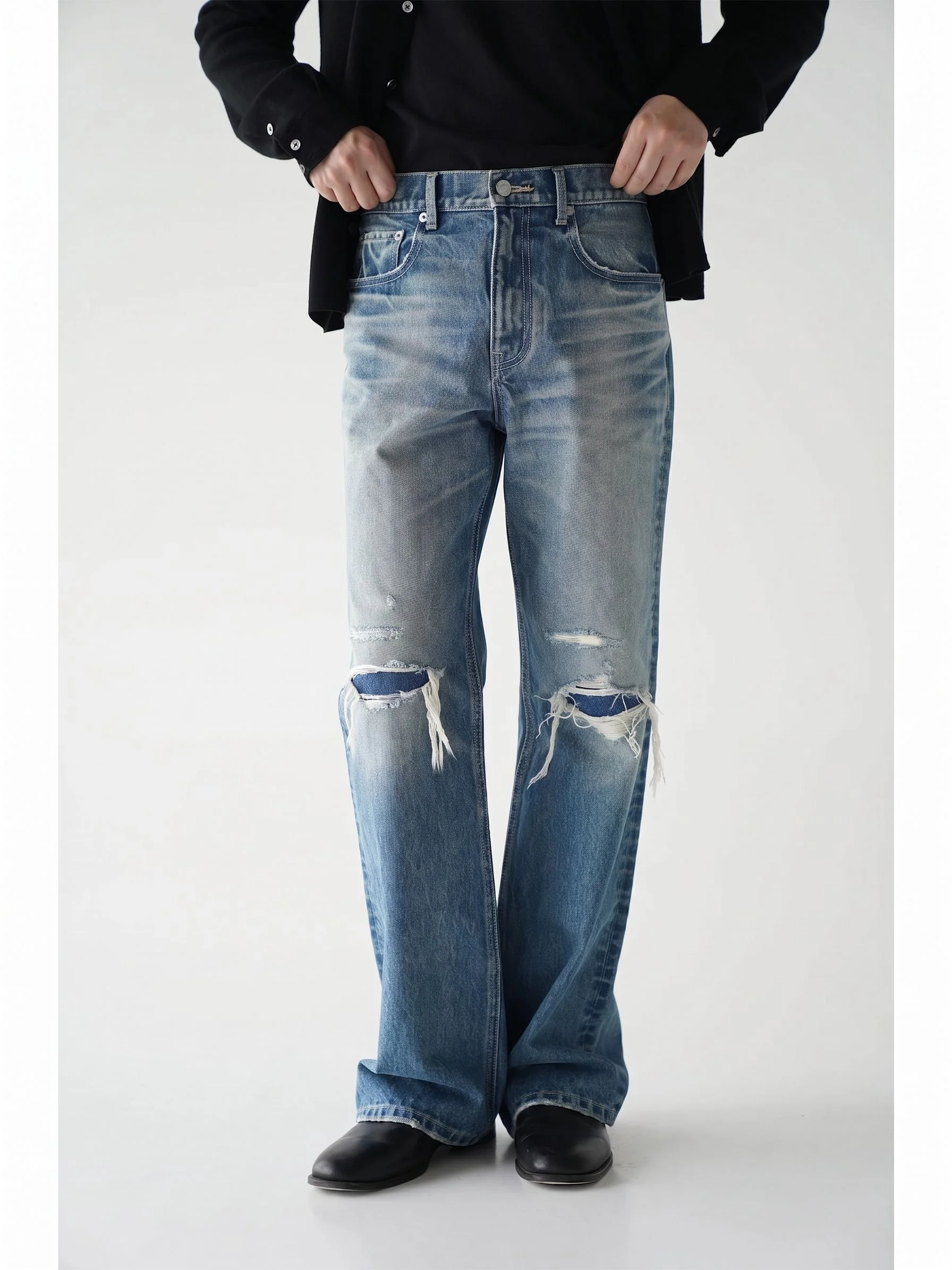 Frayed Knee Jeans - Image 2