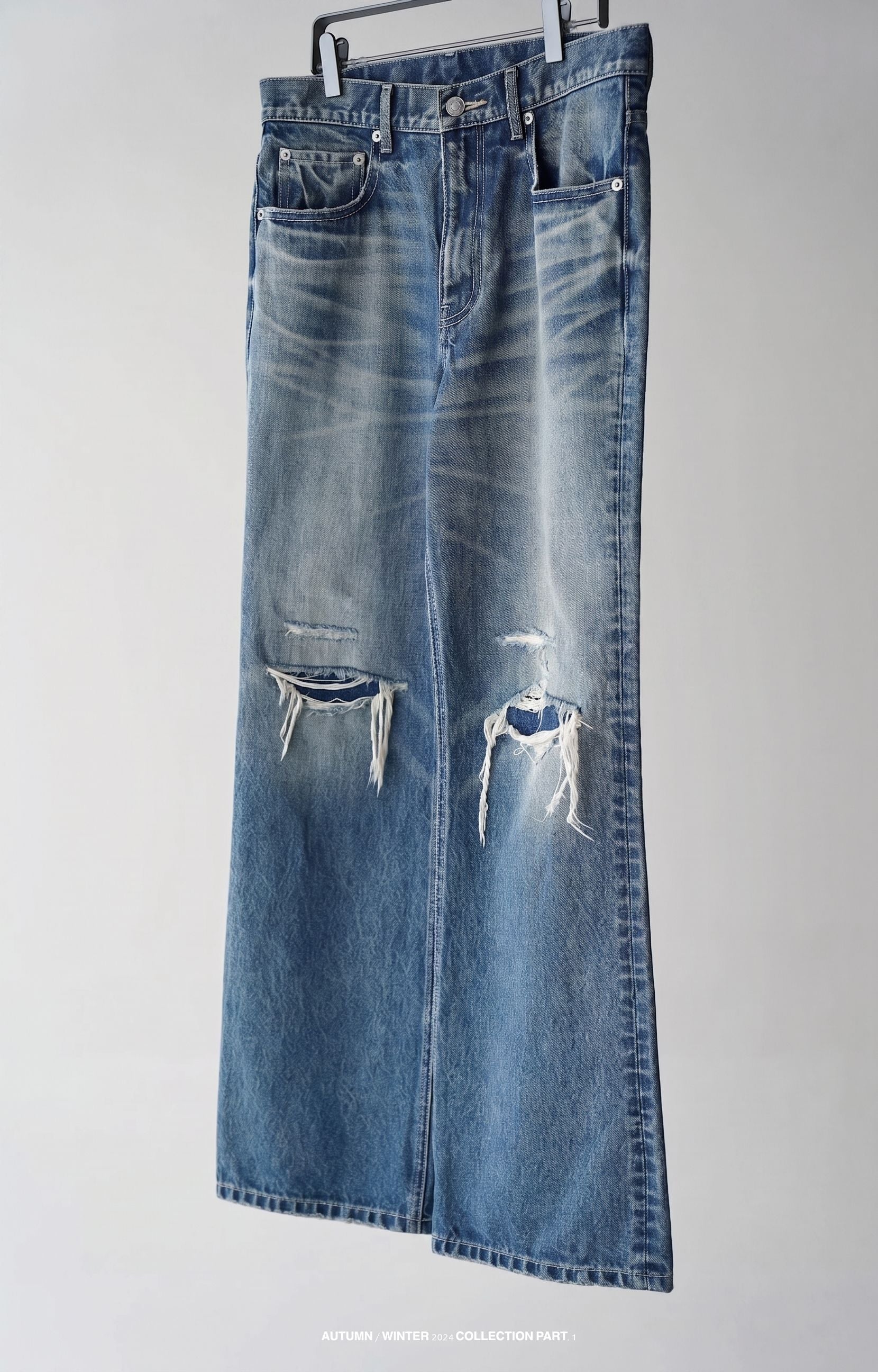 Frayed Knee Jeans - Image 6