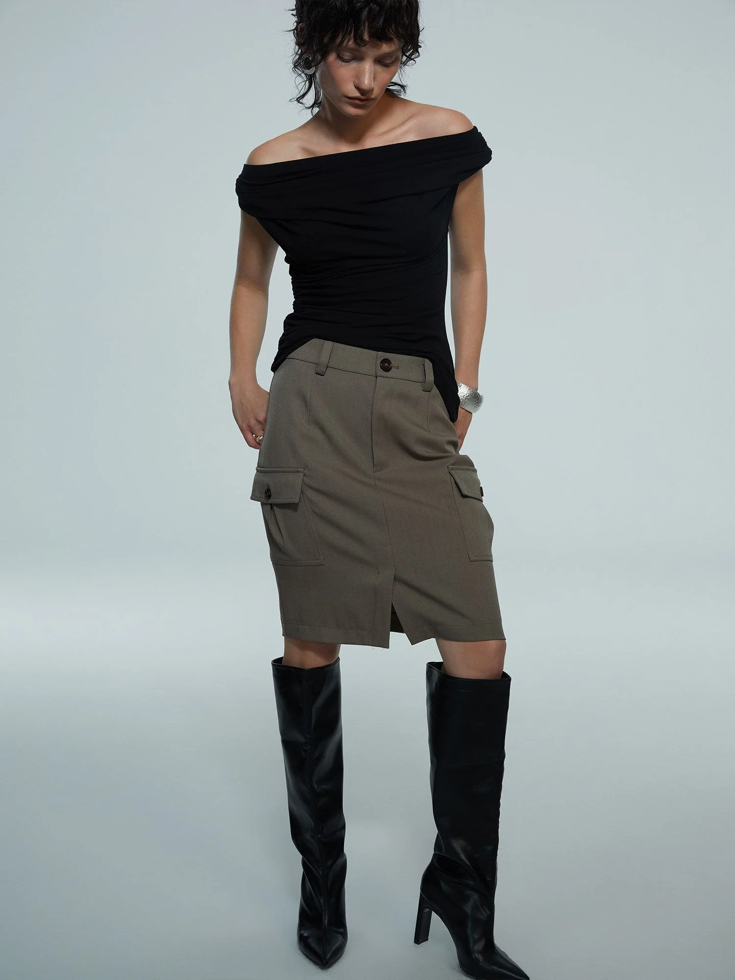 Front-Slit Cargo Skirt - Image 4