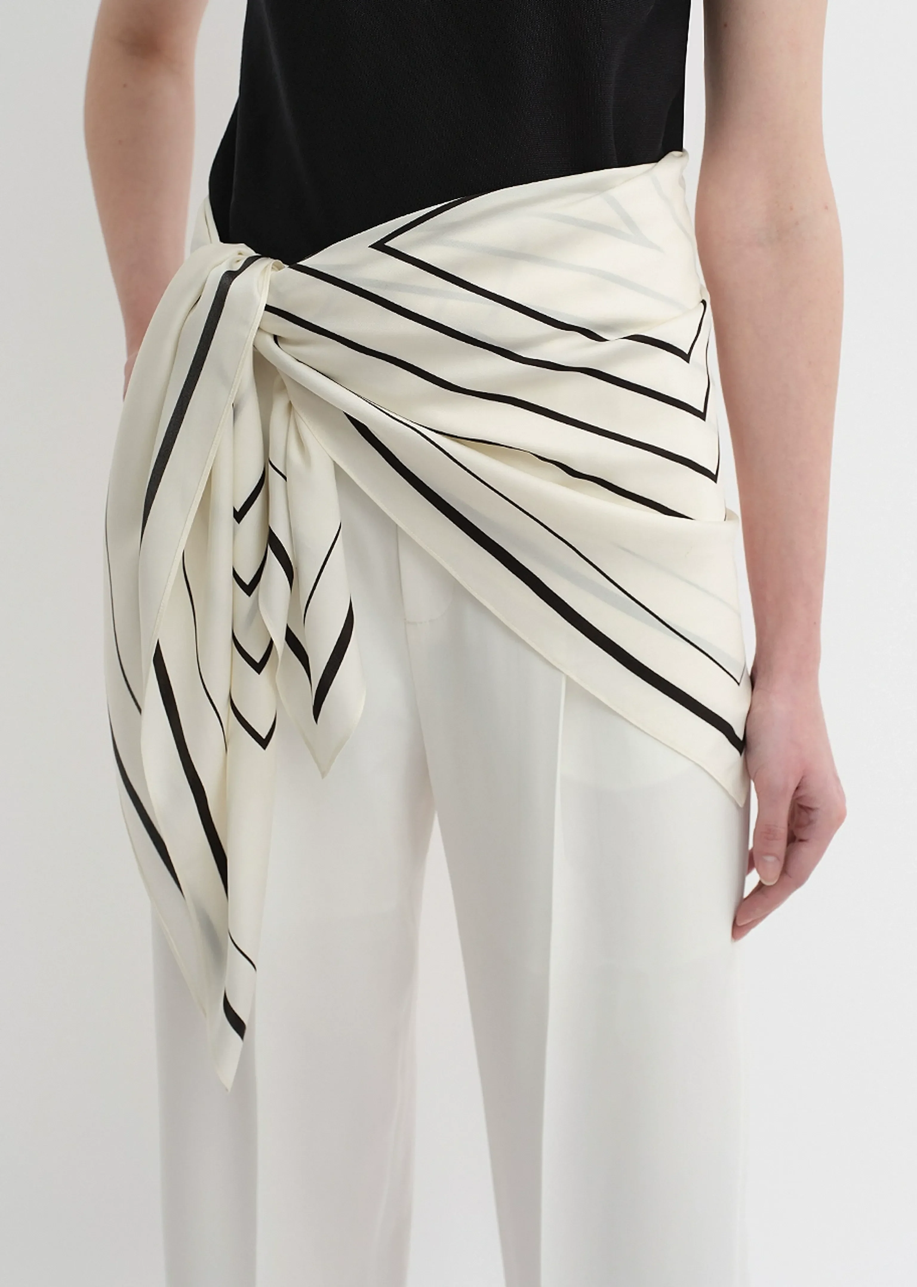 Geometric Print Silk Scarf - Image 4