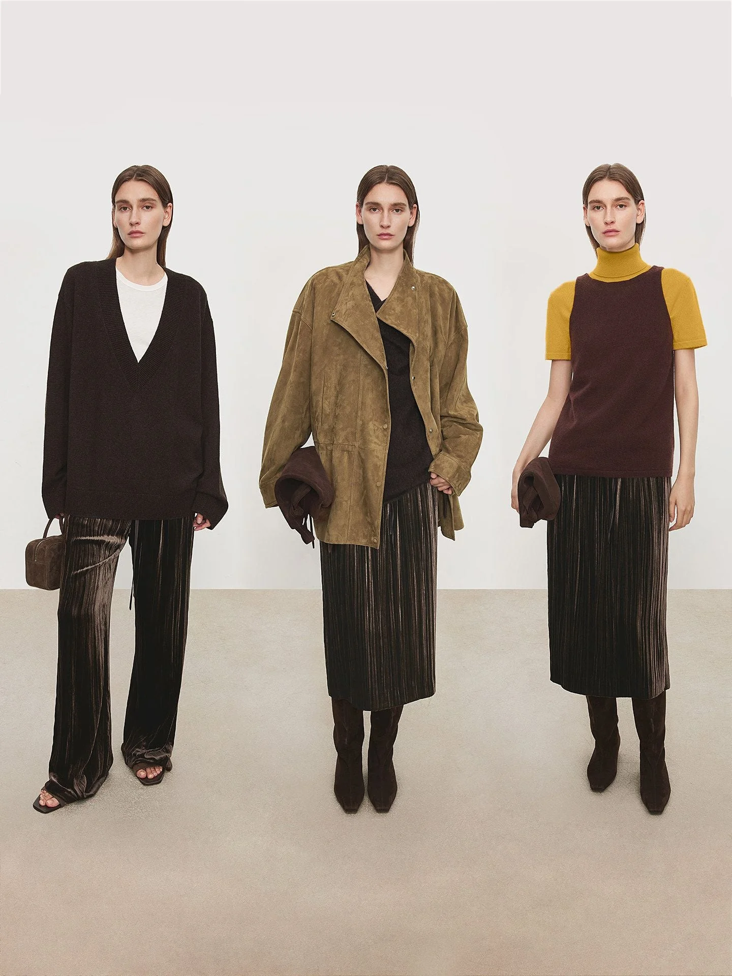 Gloss Pleated Pants - Image 4