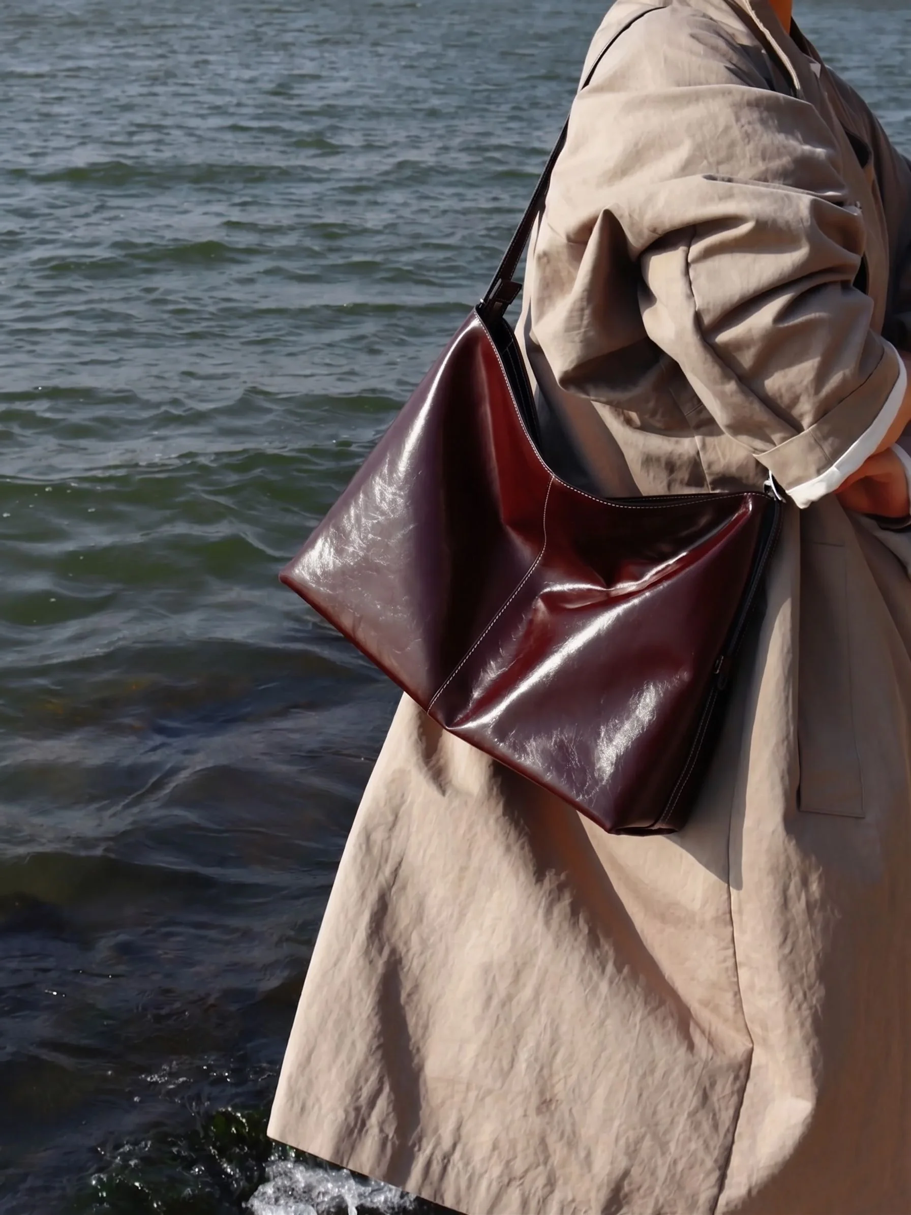 Glossy Top Grain Leather Hobo Bag - Image 3
