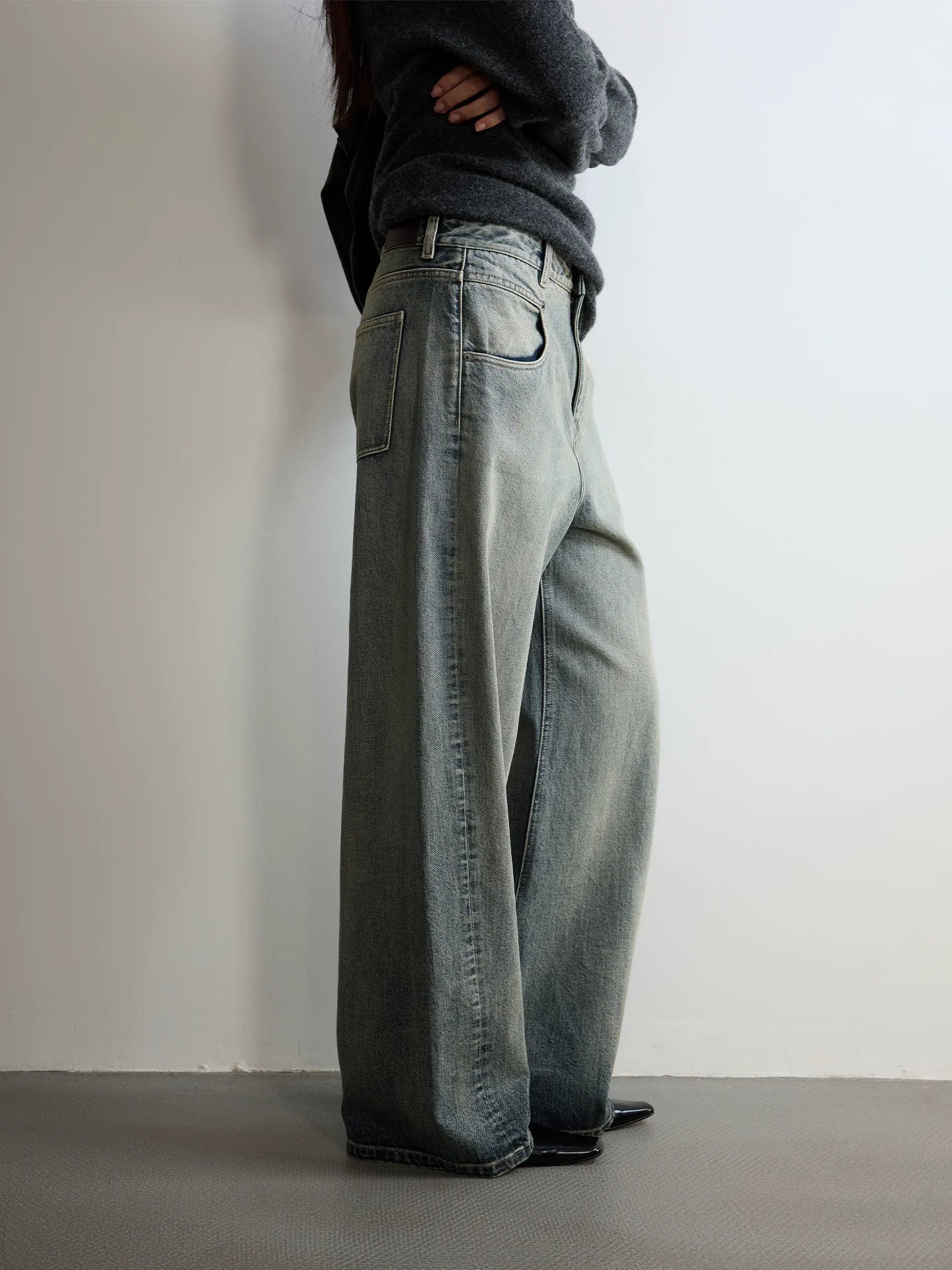 Gradient Hem Wide-Leg Jeans - Image 3