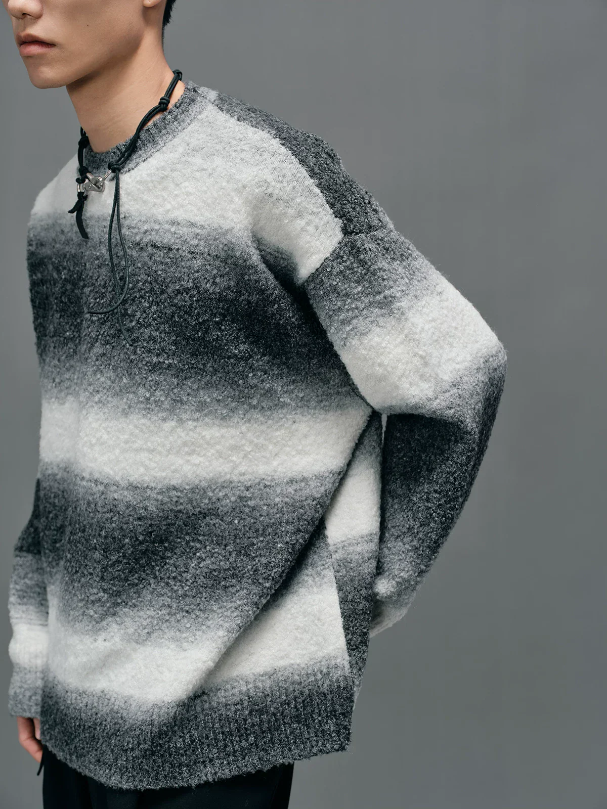 Gradient Stripe Fuzzy Crewneck Sweater - Image 2