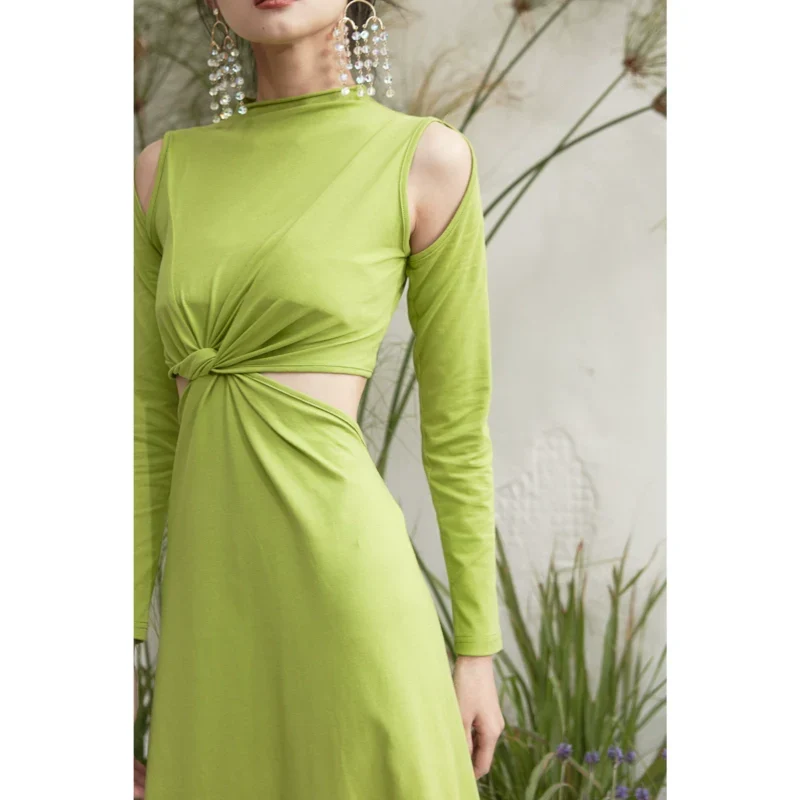 Green Knot Detail Long-Sleeve Dress - Image 3