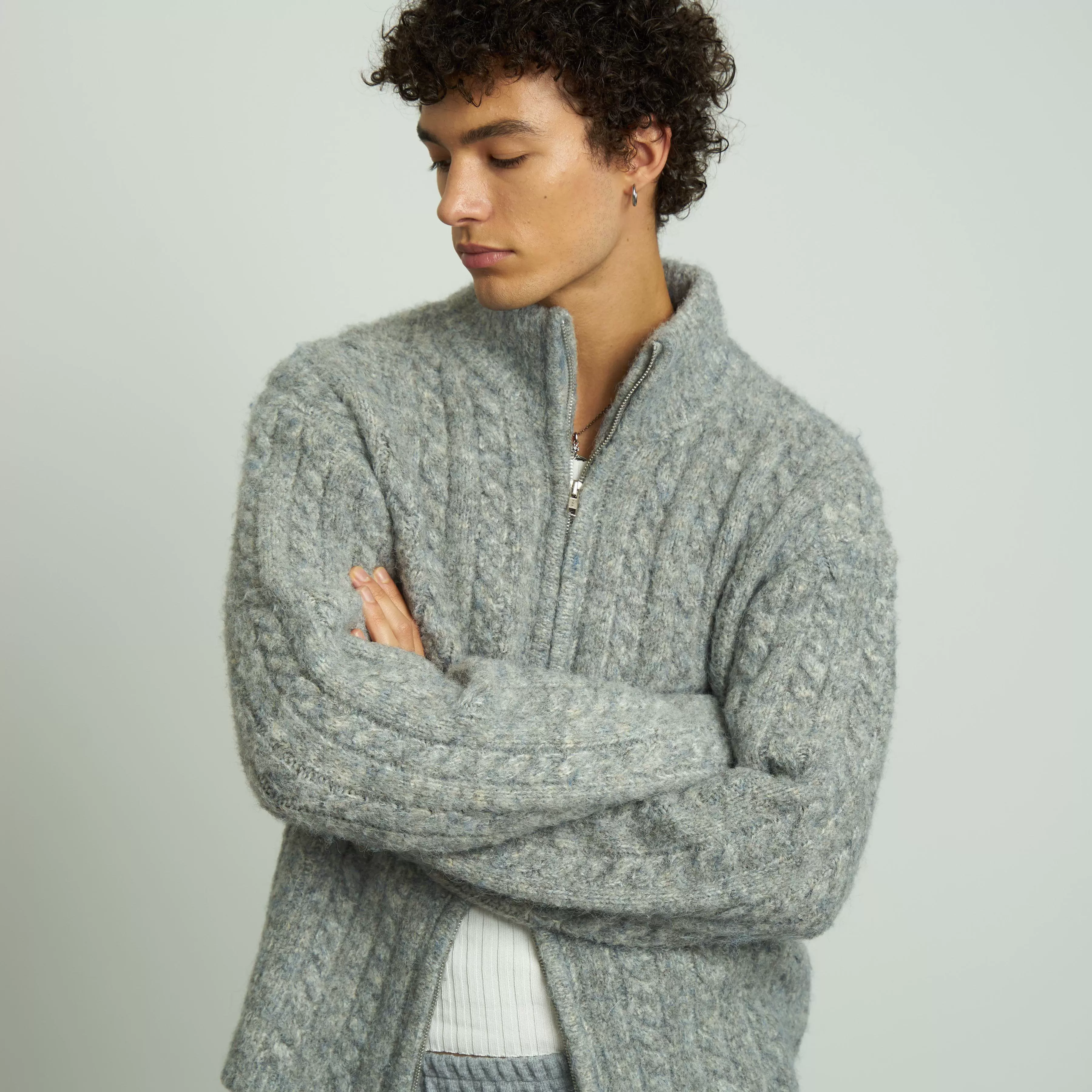 Grey Cable-Knit Zip-Up Cardigan - Image 3