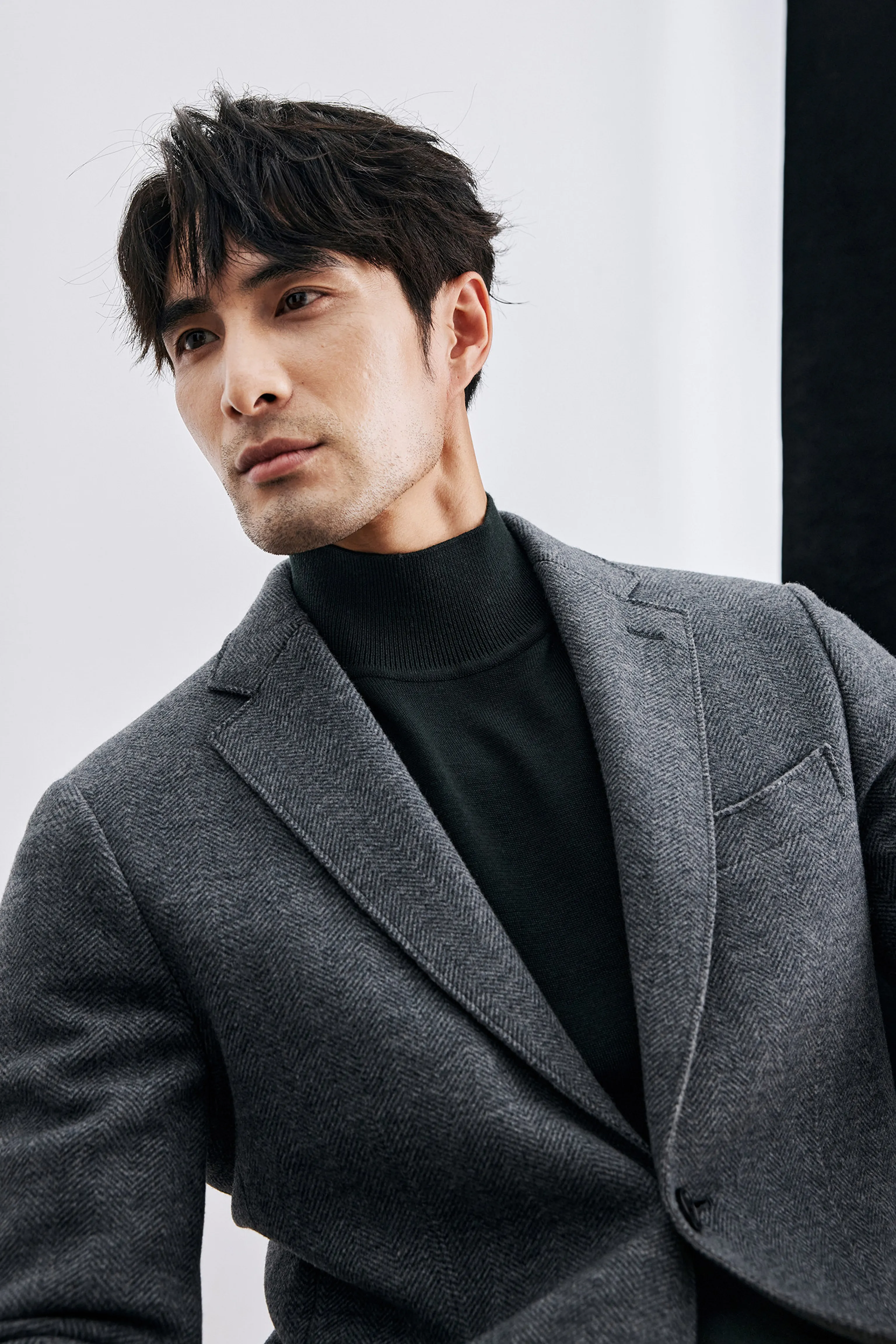 Grey Herringbone Knit Blazer - Image 5