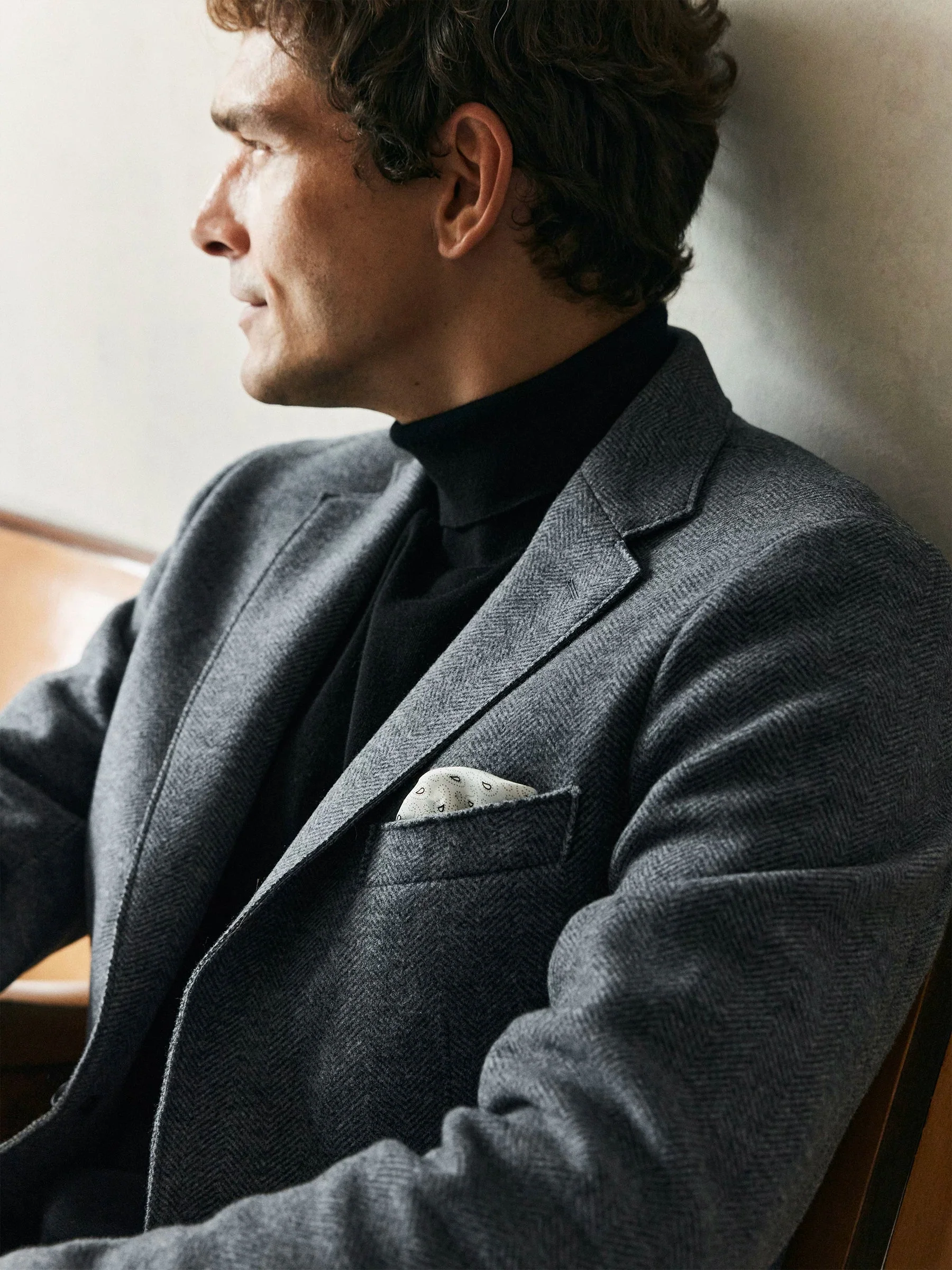 Grey Herringbone Knit Wool Blazer - Image 2