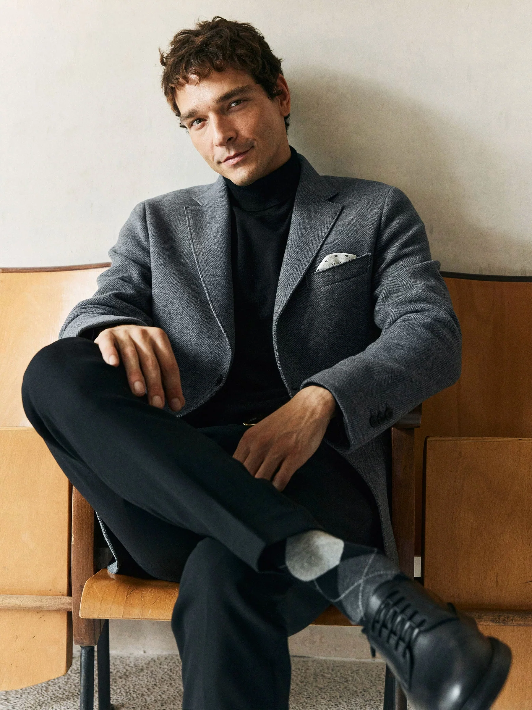 Grey Herringbone Knit Wool Blazer - Image 4