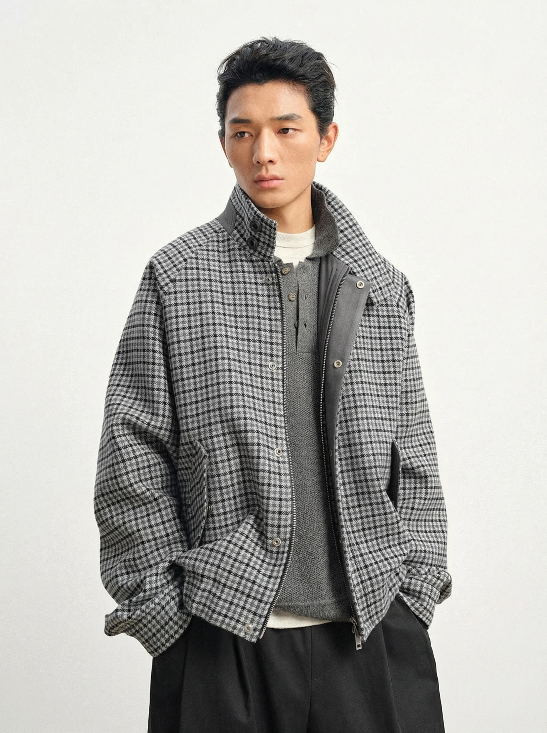 Grey Houndstooth Stand-Collar Tweed Jacket - Image 4
