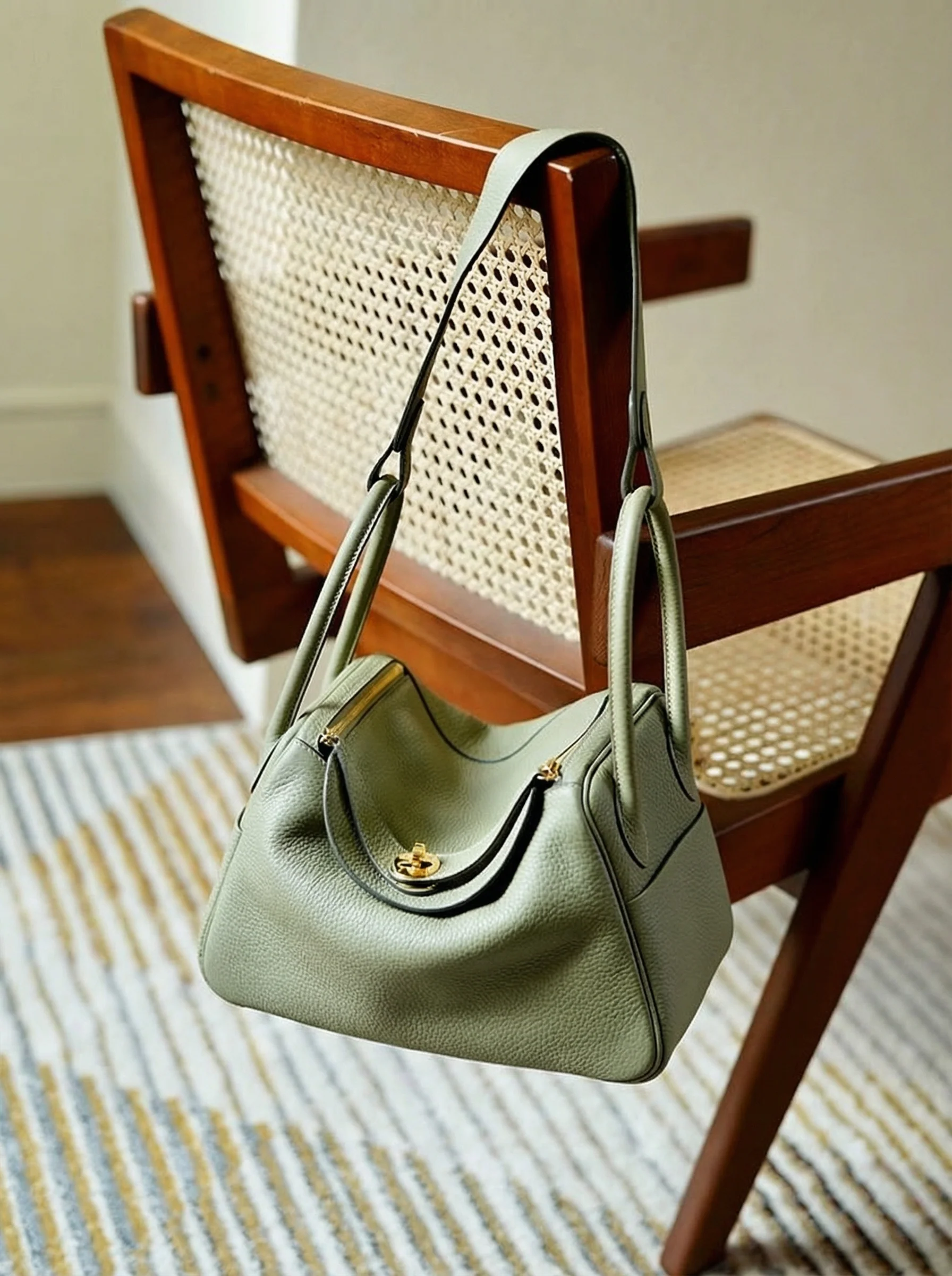 Handcrafted Cowhide Bag - Image 6