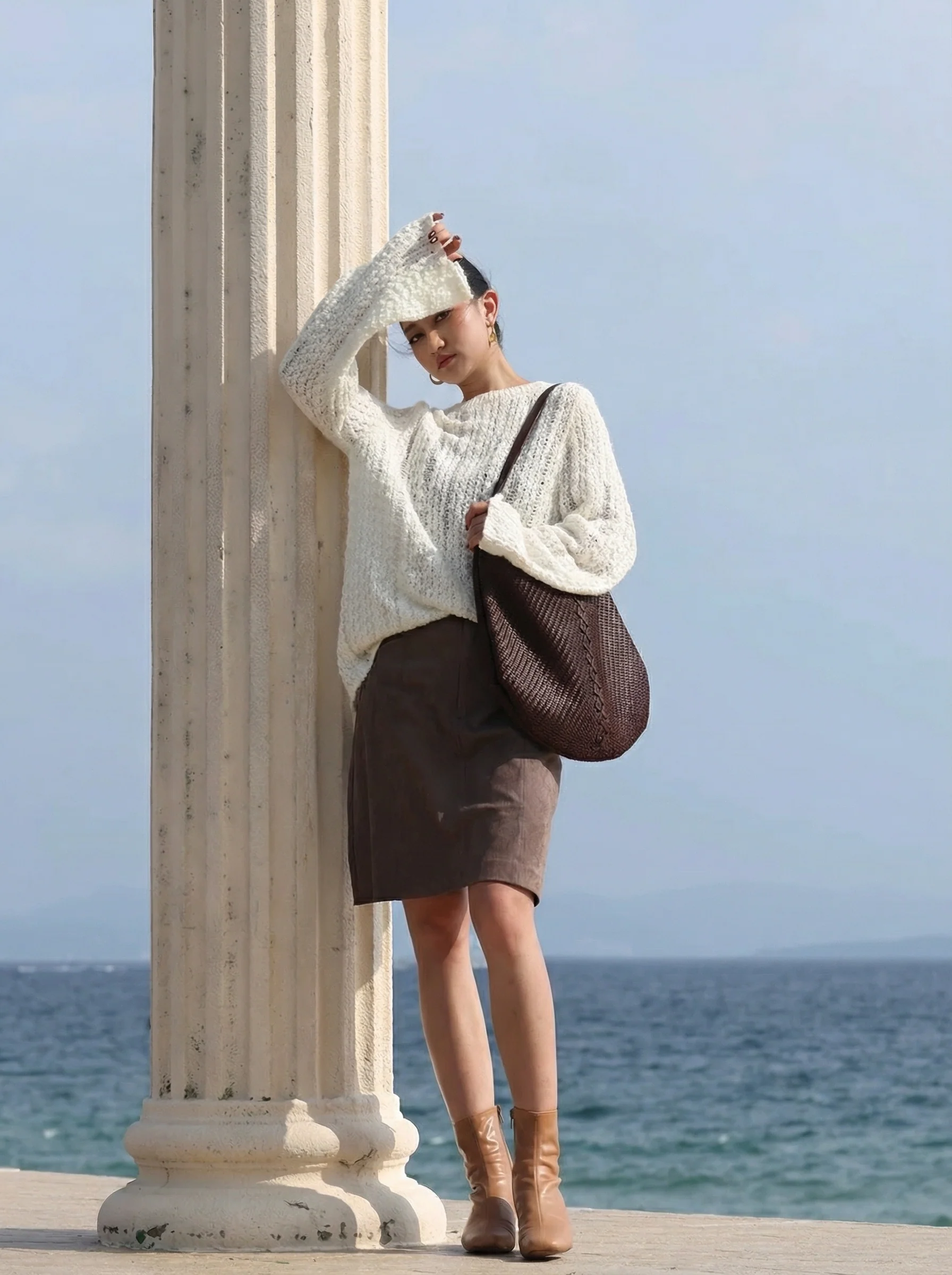 Handwoven Top-Grain Leather Crescent Hobo - Image 2