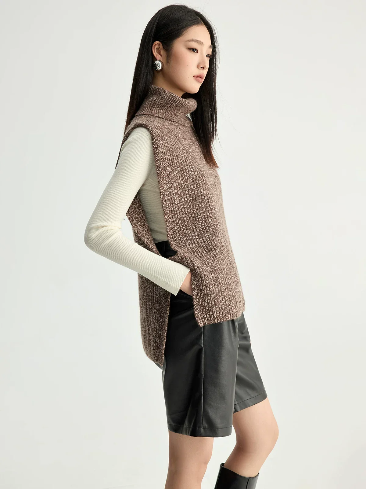 Heathered Turtleneck Knit Vest - Image 3