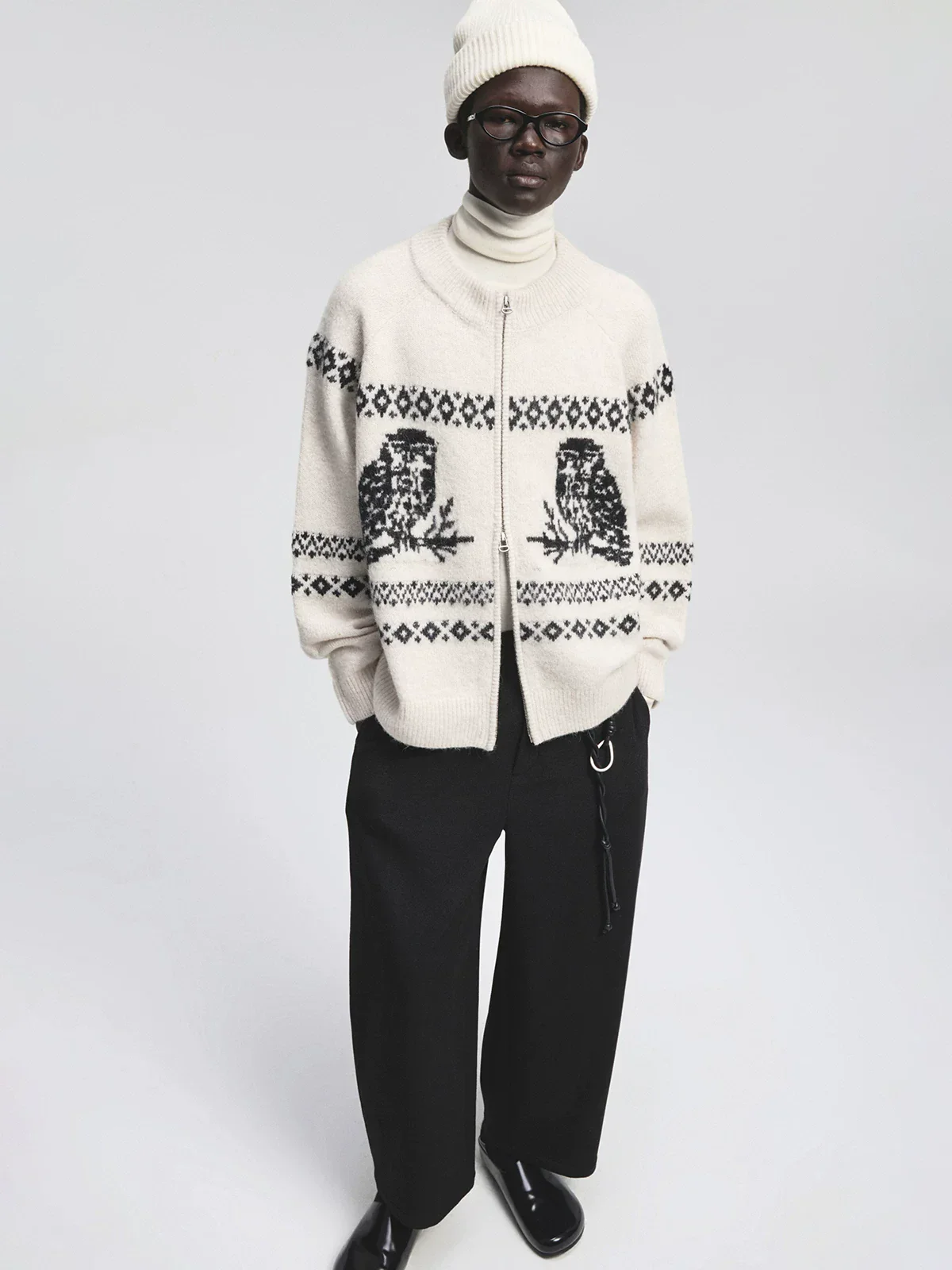 Heavyweight Wool-Blend Curved-Leg Trousers - Image 4