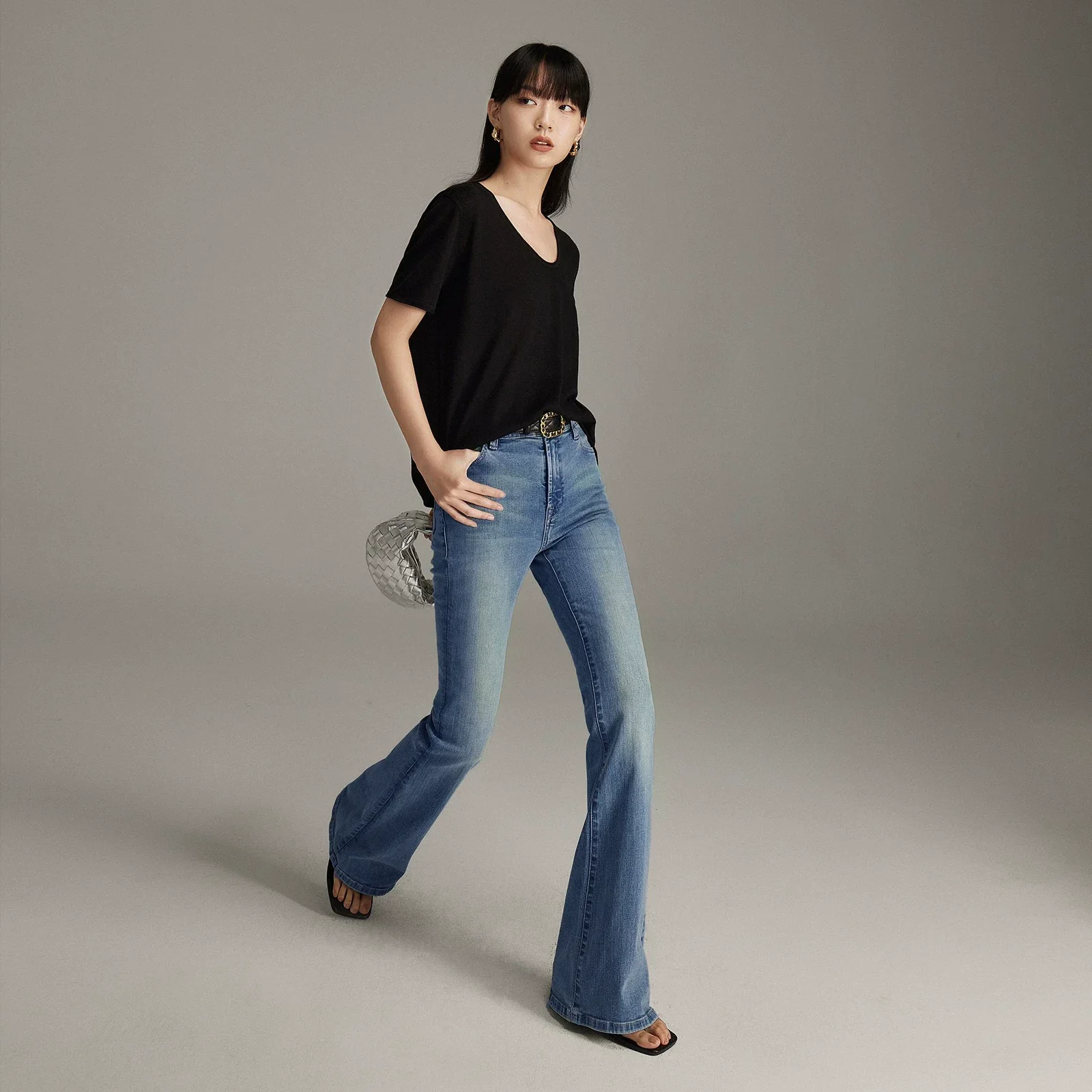 High-Rise Flare Jeans - Image 3