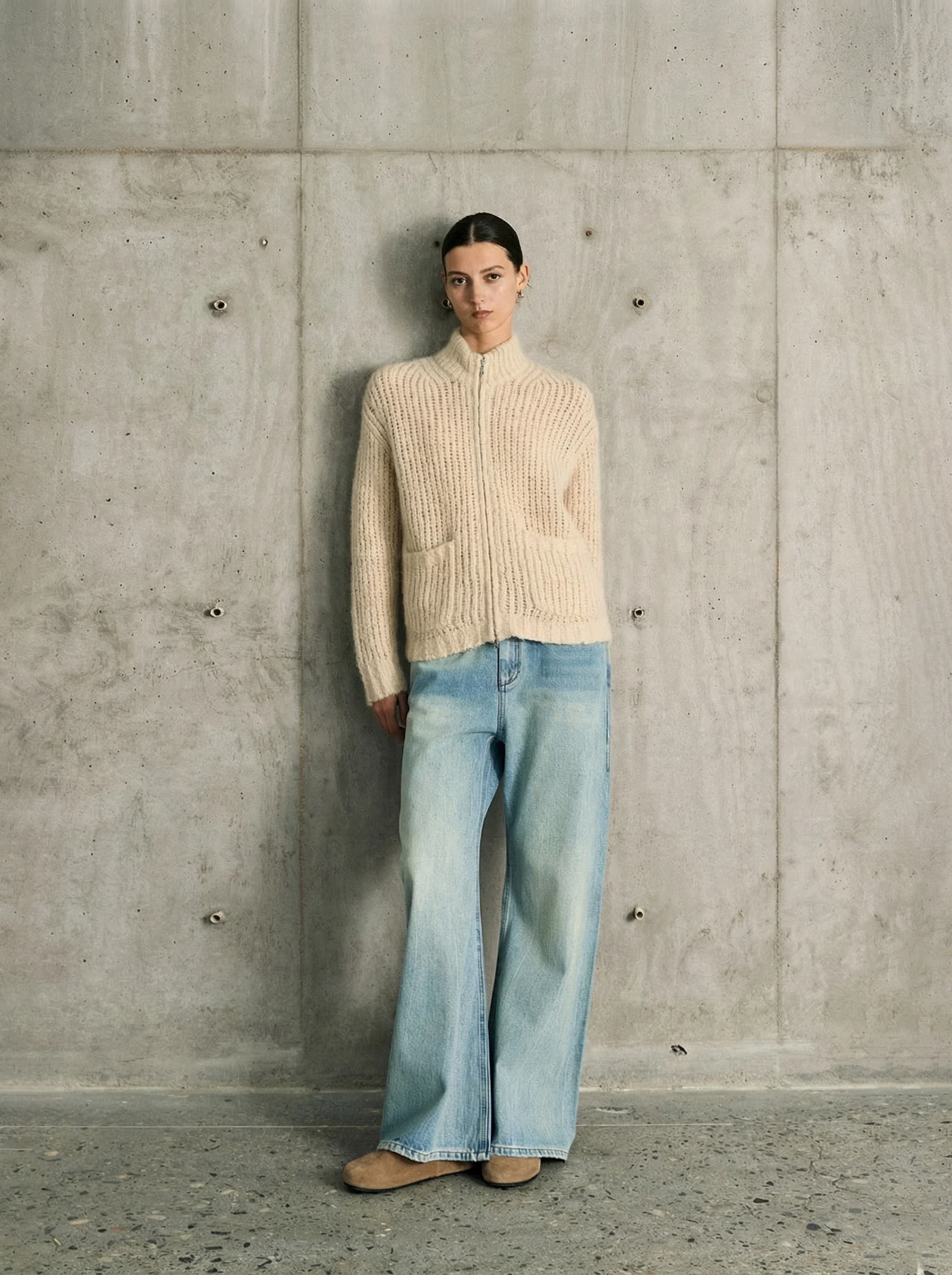 High-Rise Light Wash Wide-Leg Jeans - Image 3