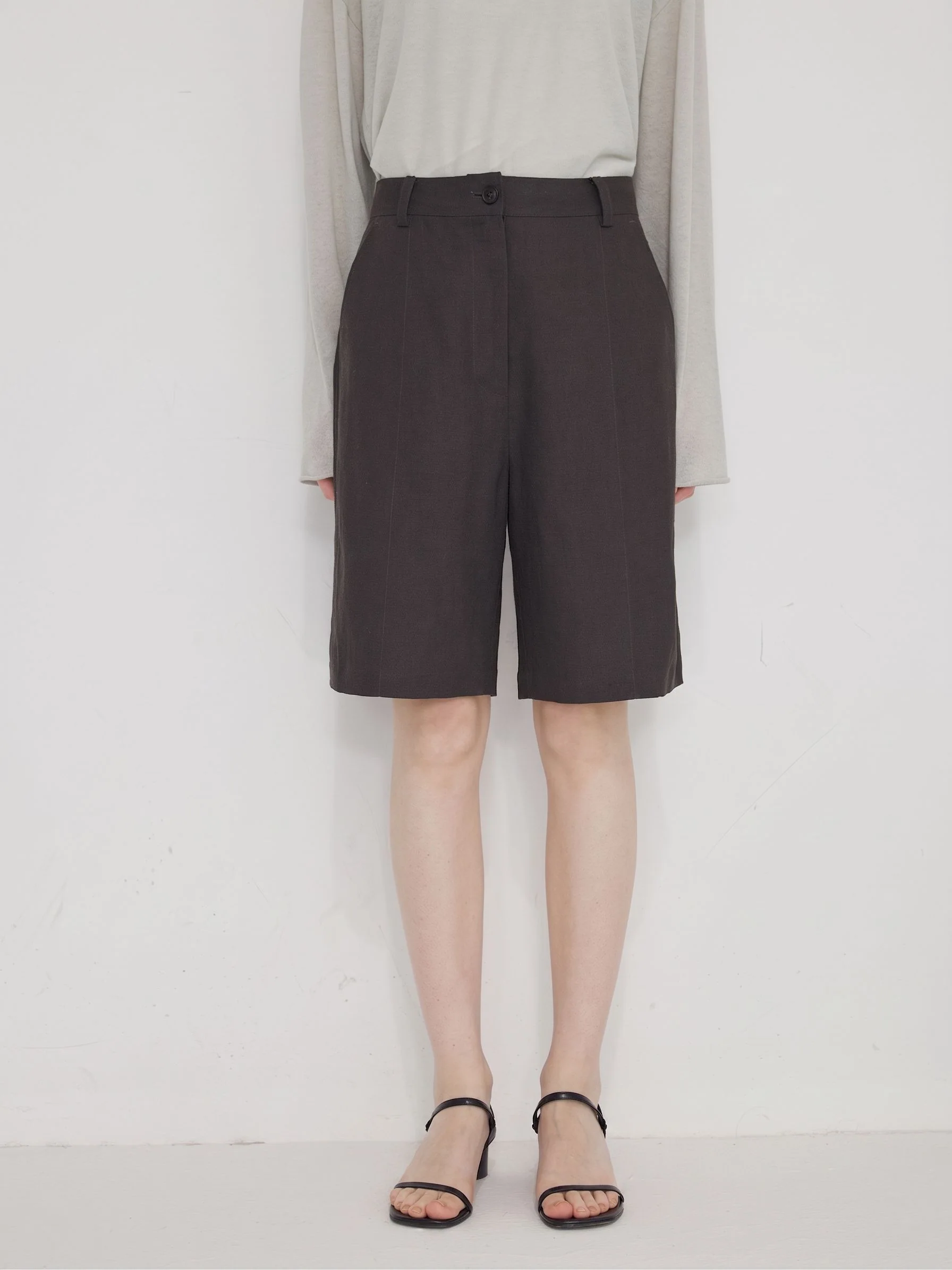 High-Waist Bermuda Shorts - Image 6