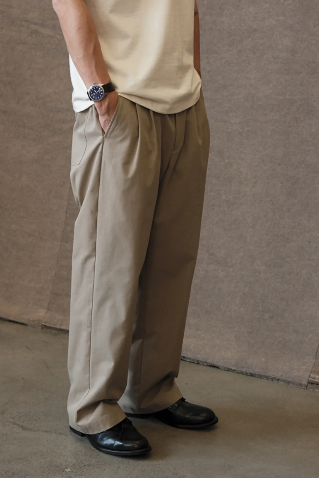 High-Waist Pleated Trousers - Image 2