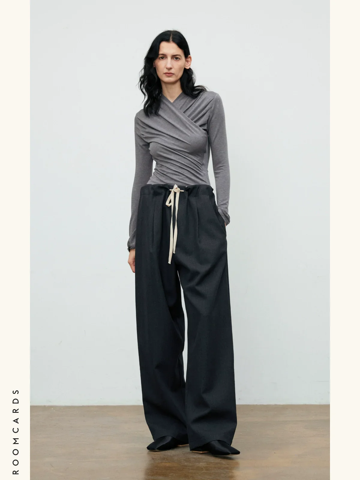 High-Waist Pleated Wool Trousers - Image 5