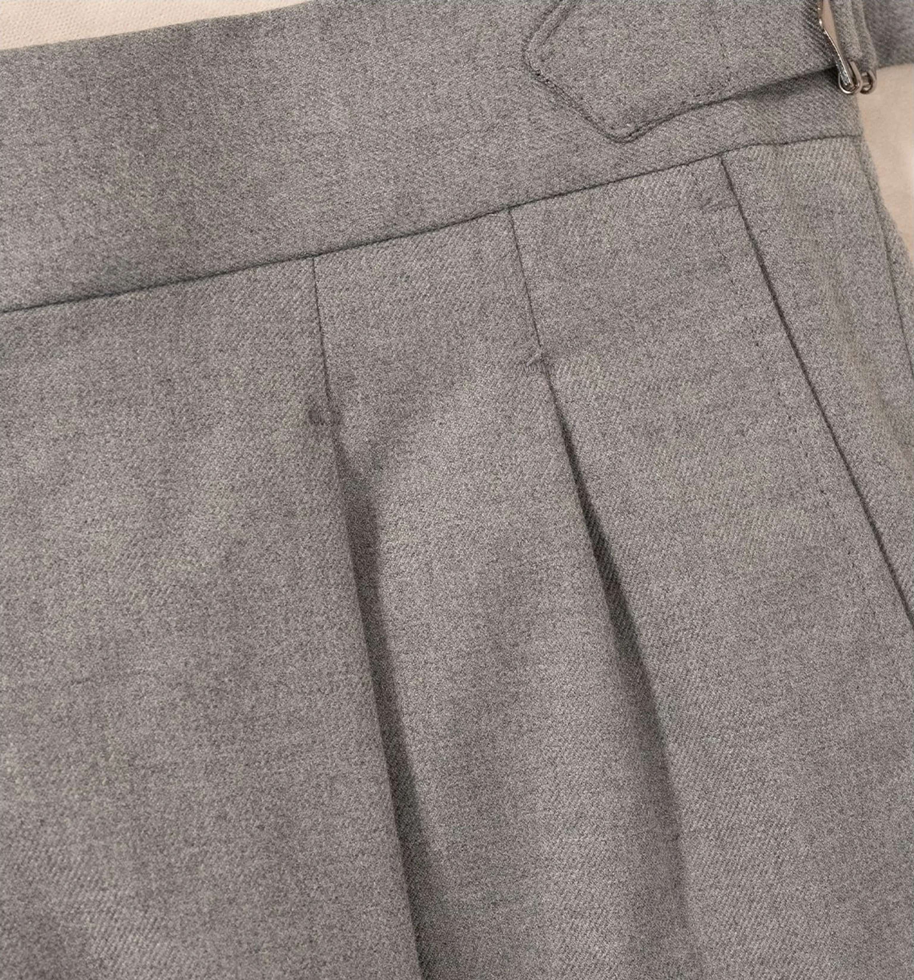 High-Waisted Pleated Trousers - Image 9