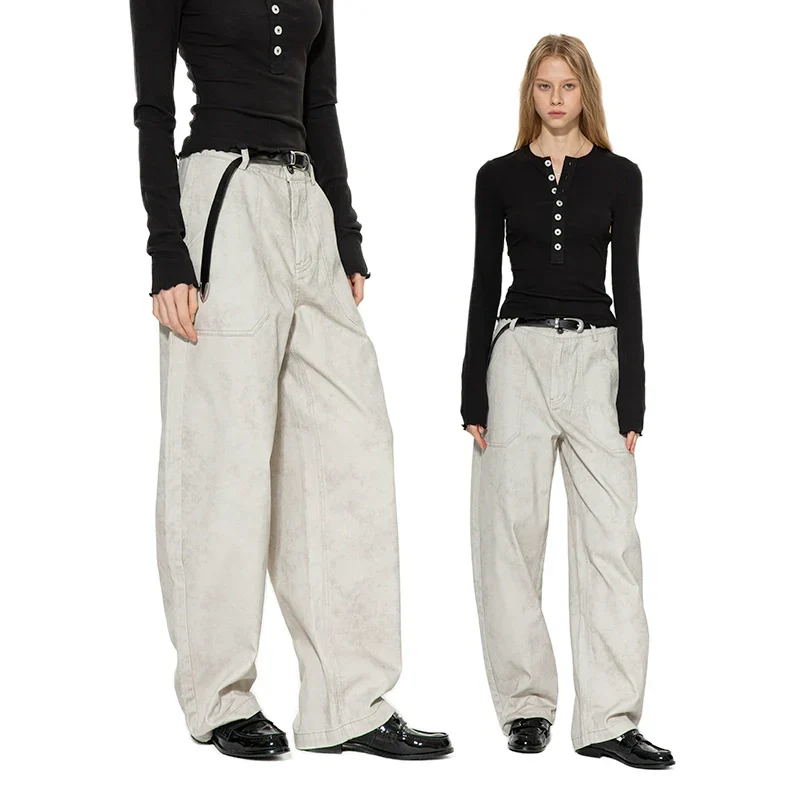 High-Waisted Wide-Leg Jeans - Image 4