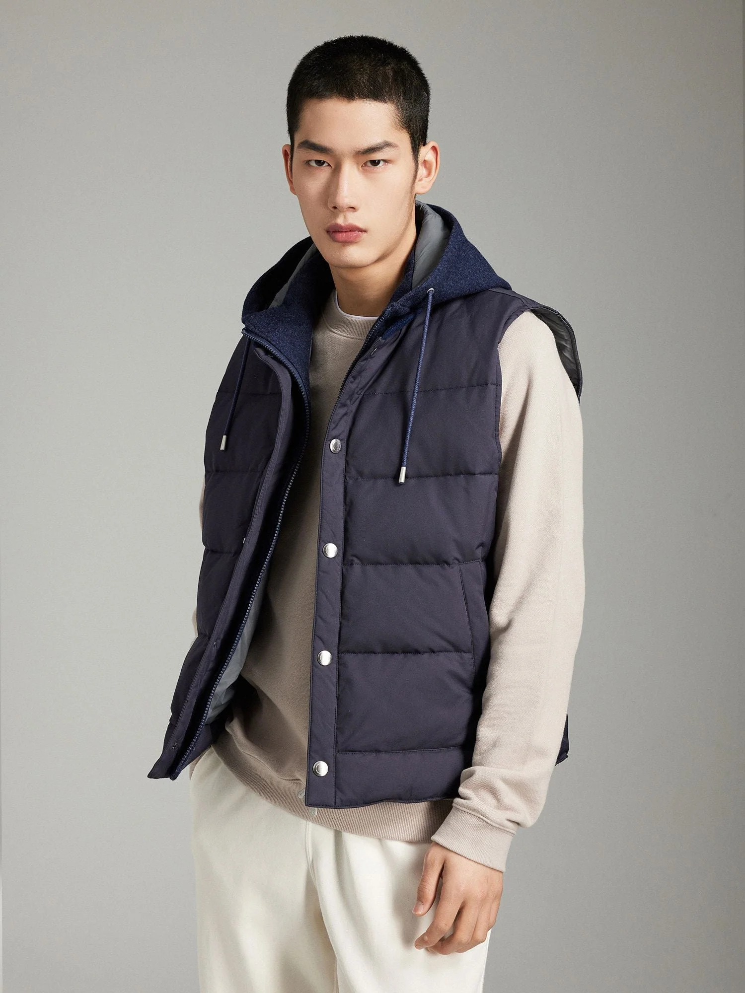Hooded Puffer Vest - Image 4
