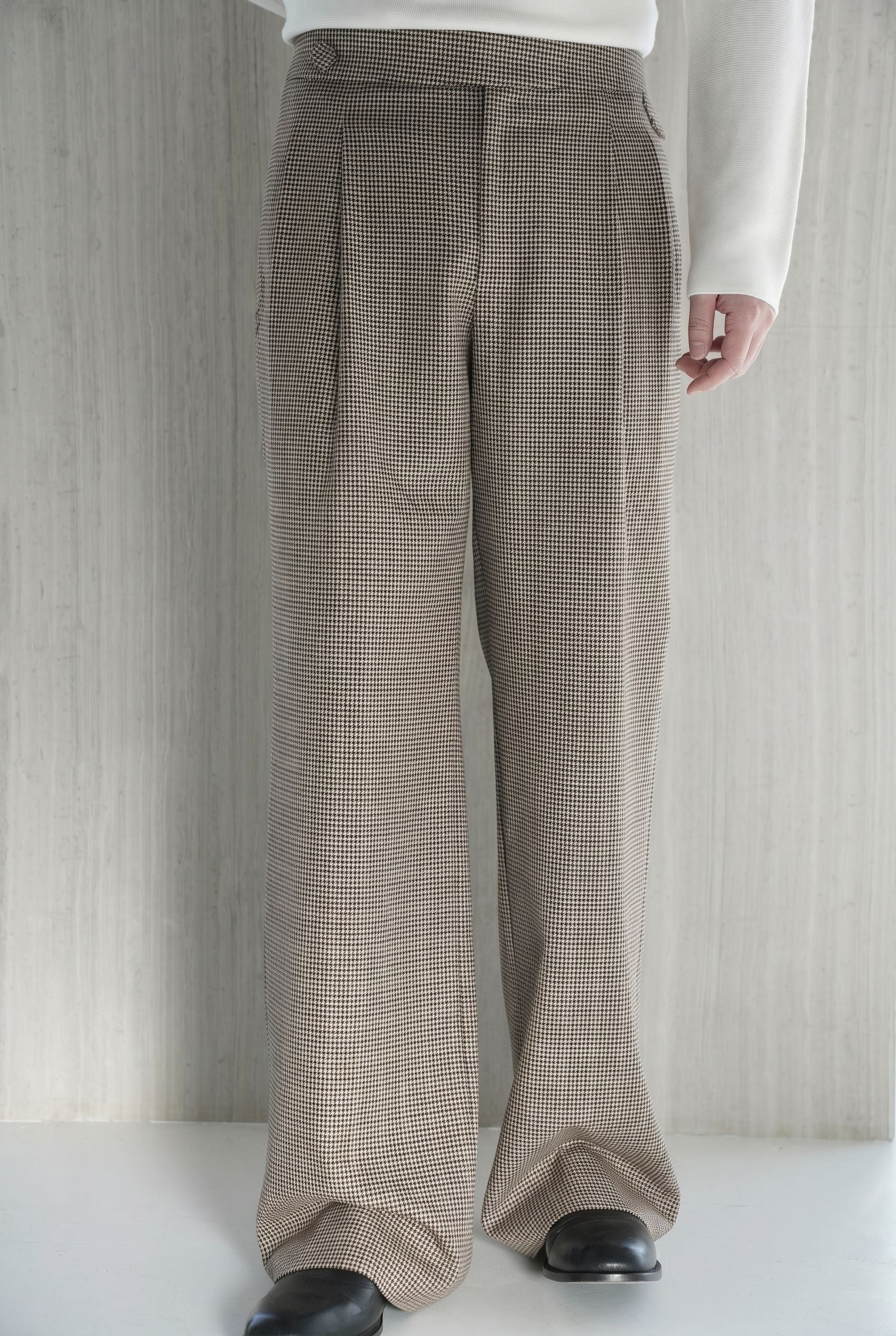 Houndstooth Pleated Trousers - Image 4