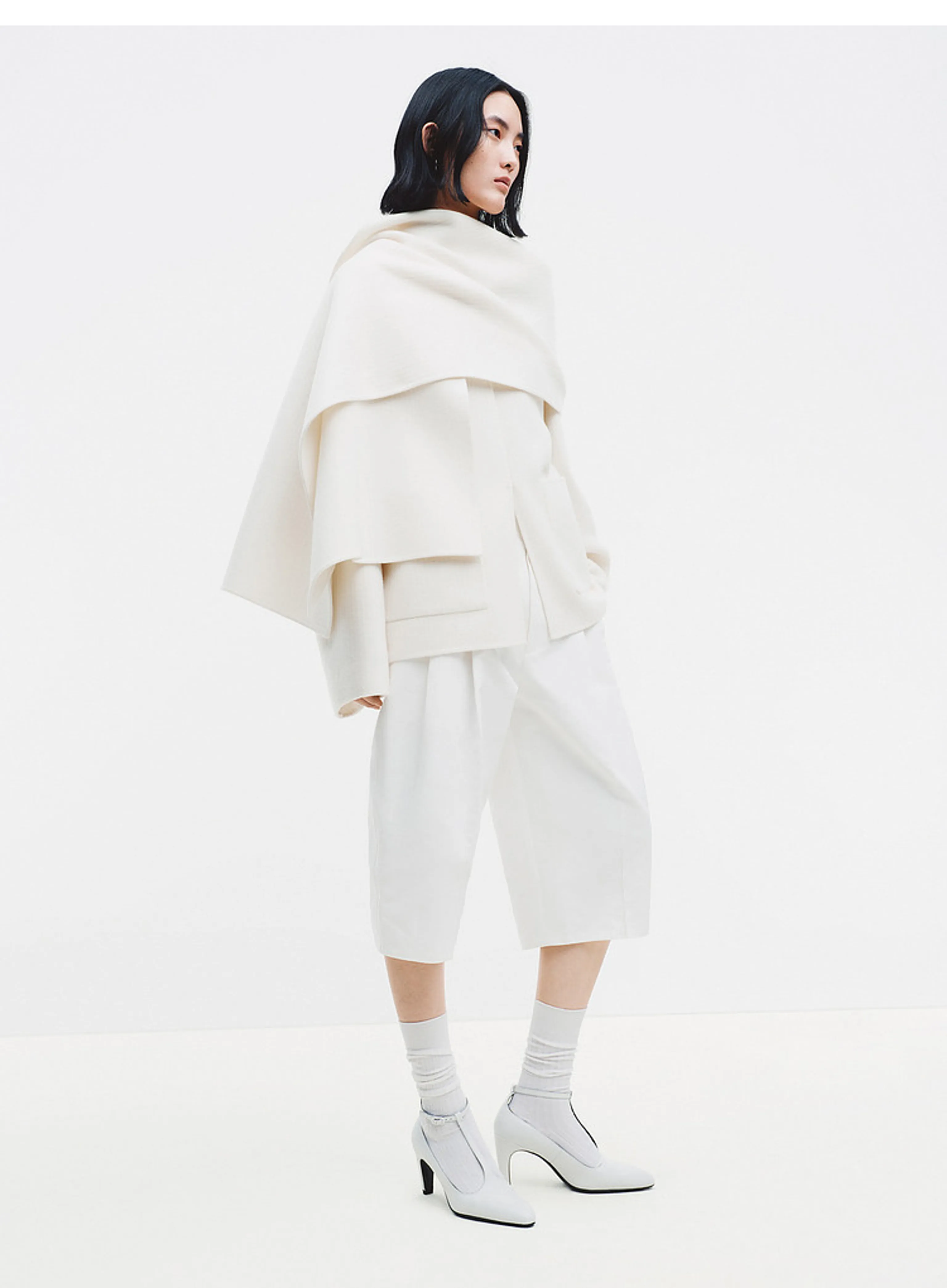 Integrated Scarf Jacket - Image 5