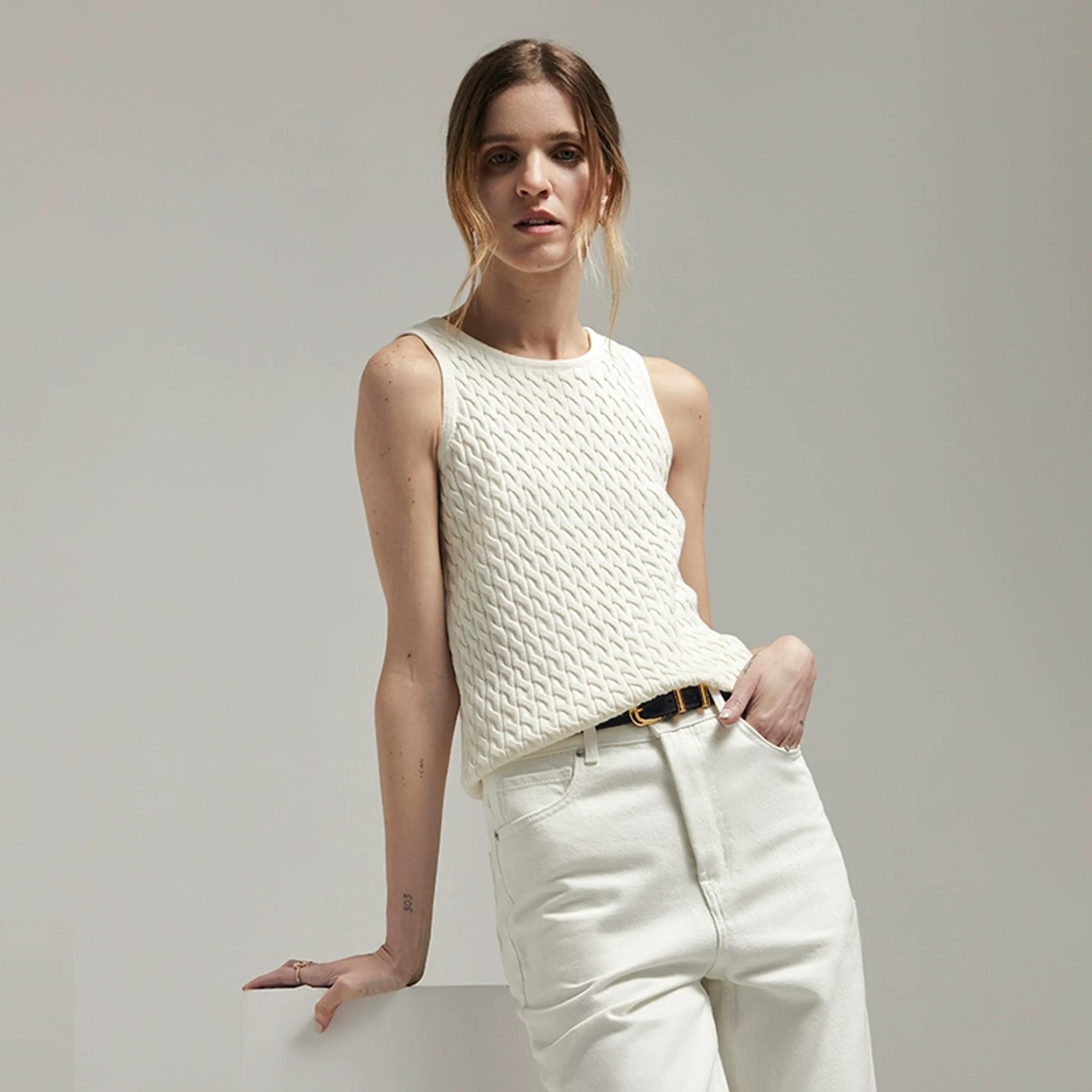 Iris Cable Knit Vest - Image 6