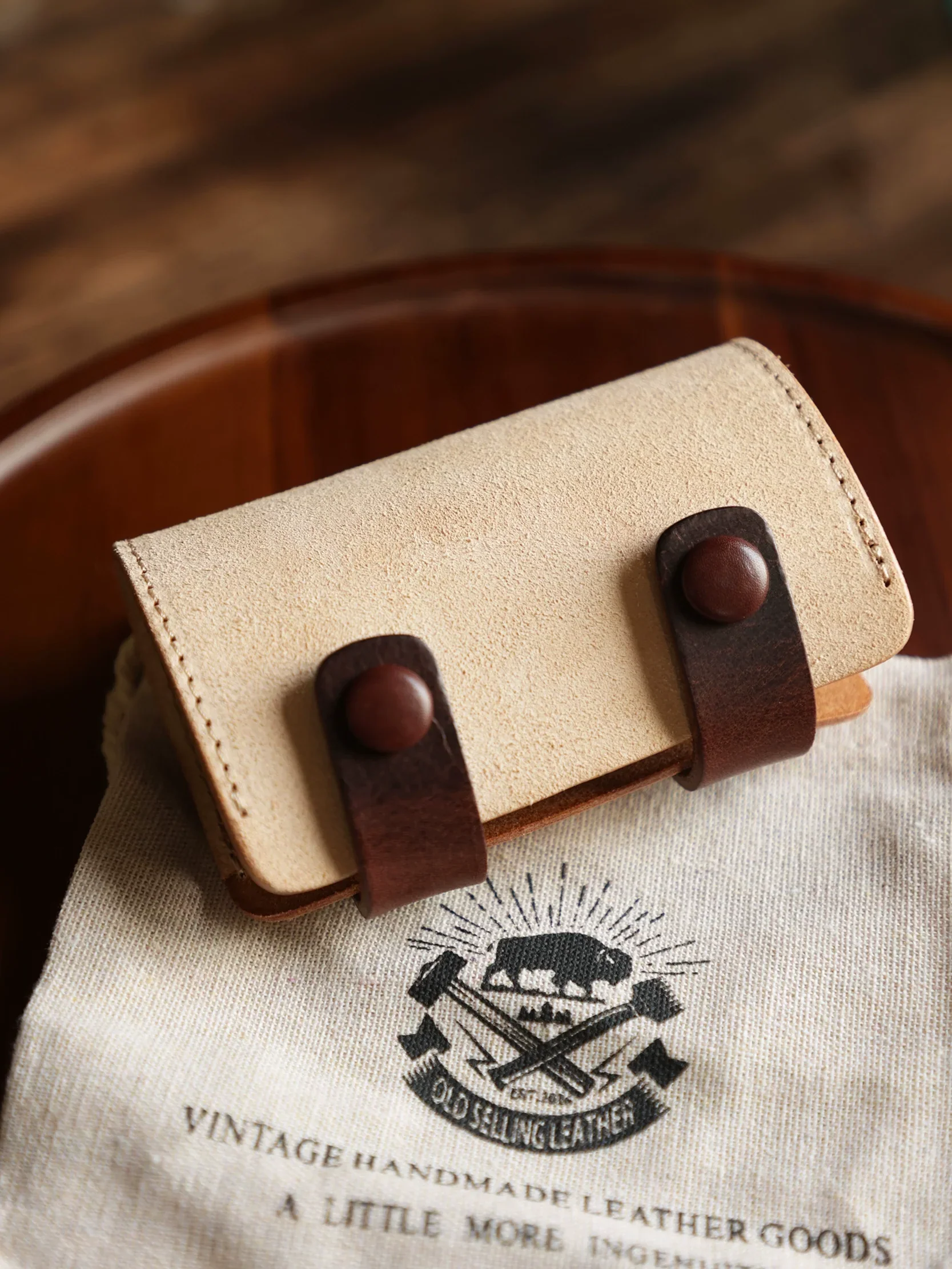 Italian Veg-Tan Accordion Card Holder - Image 3