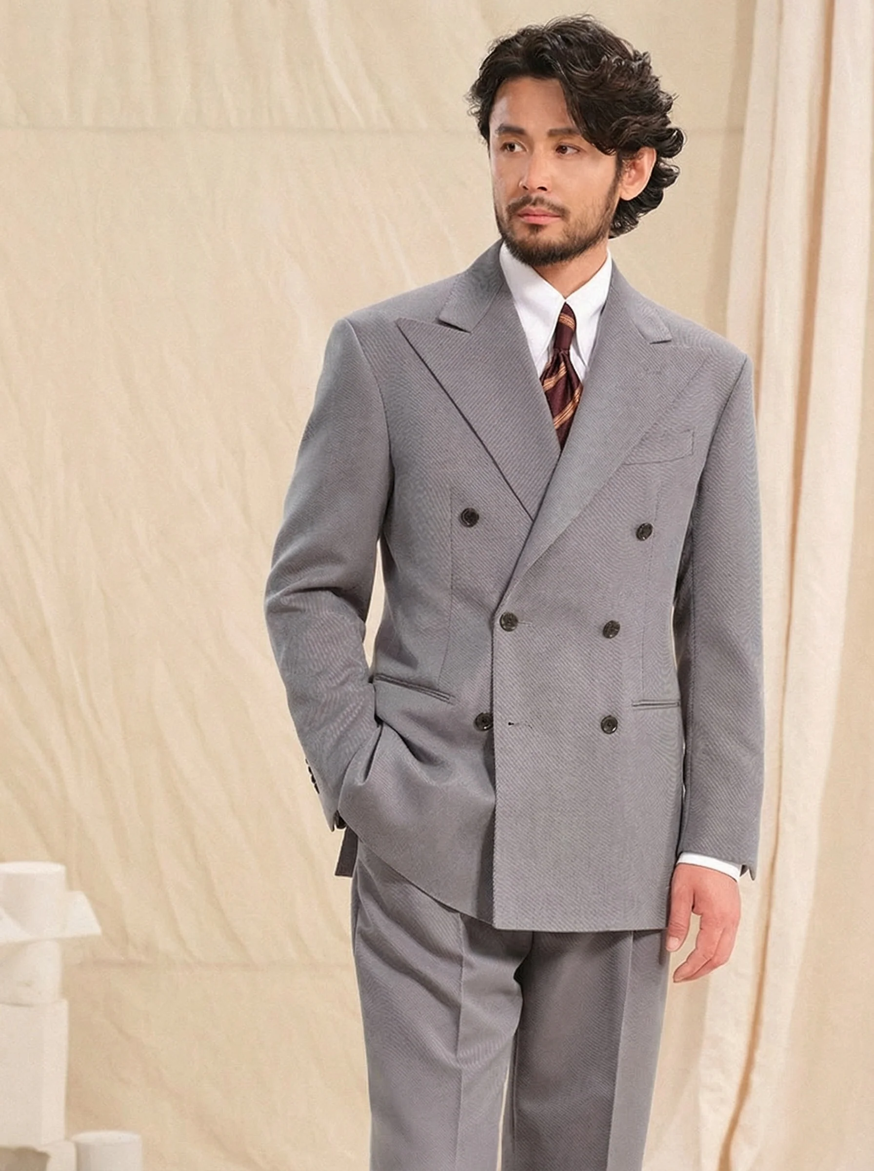 Ivory Double-Breasted Suit - Image 2