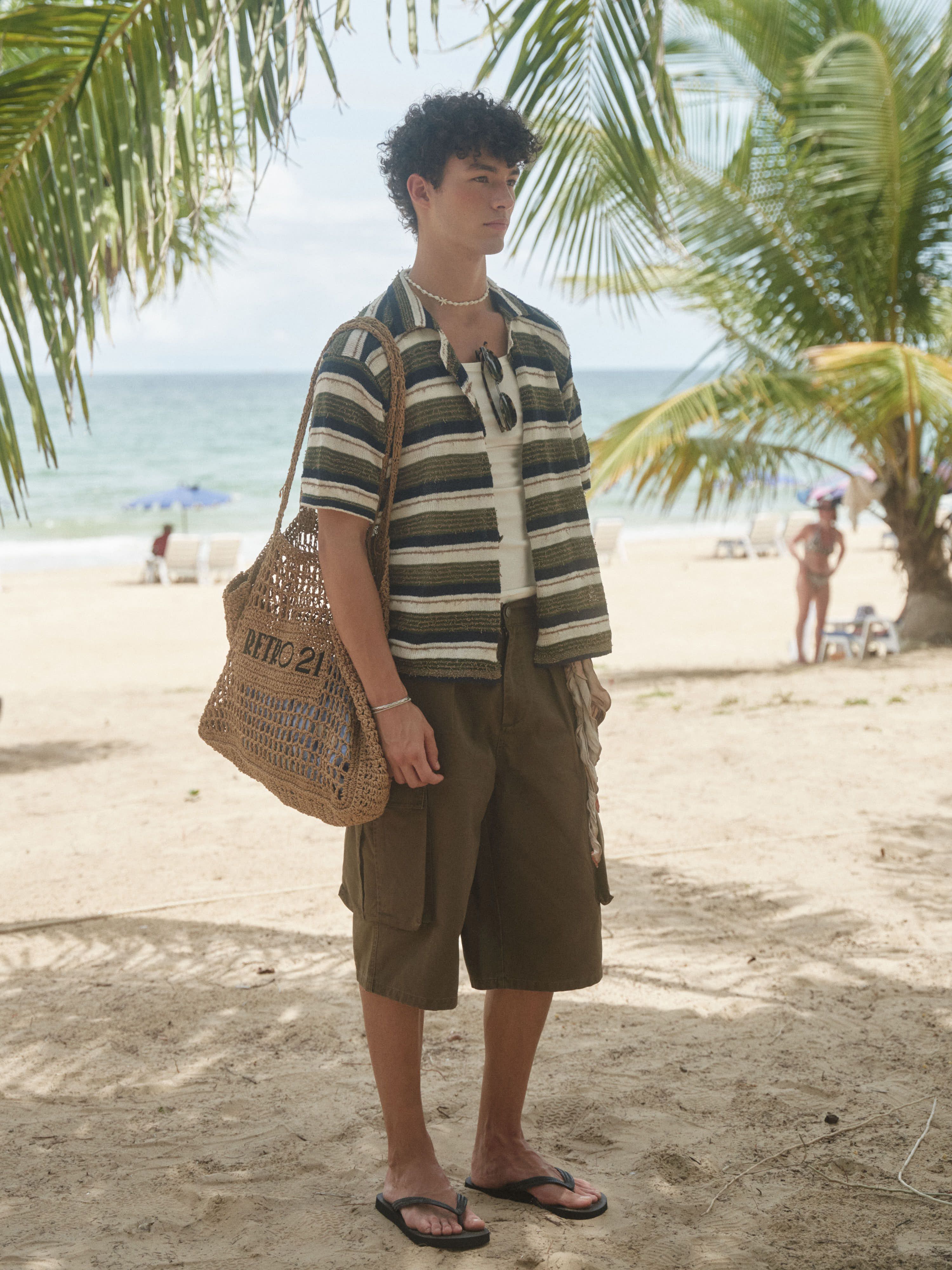 Knee-Length Cargo Shorts - Image 3