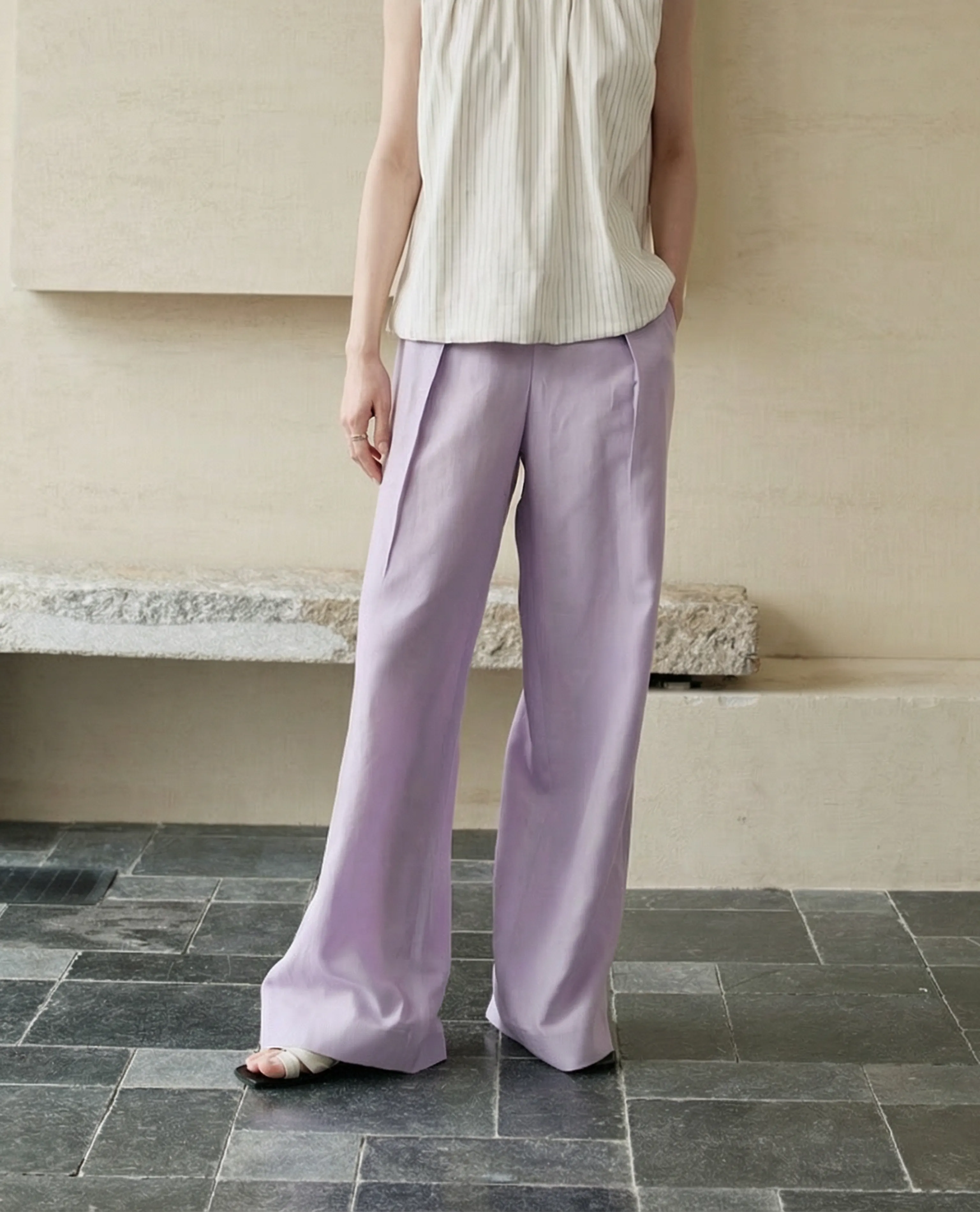 Lavender Pleated Wide-Leg Pants - Image 4