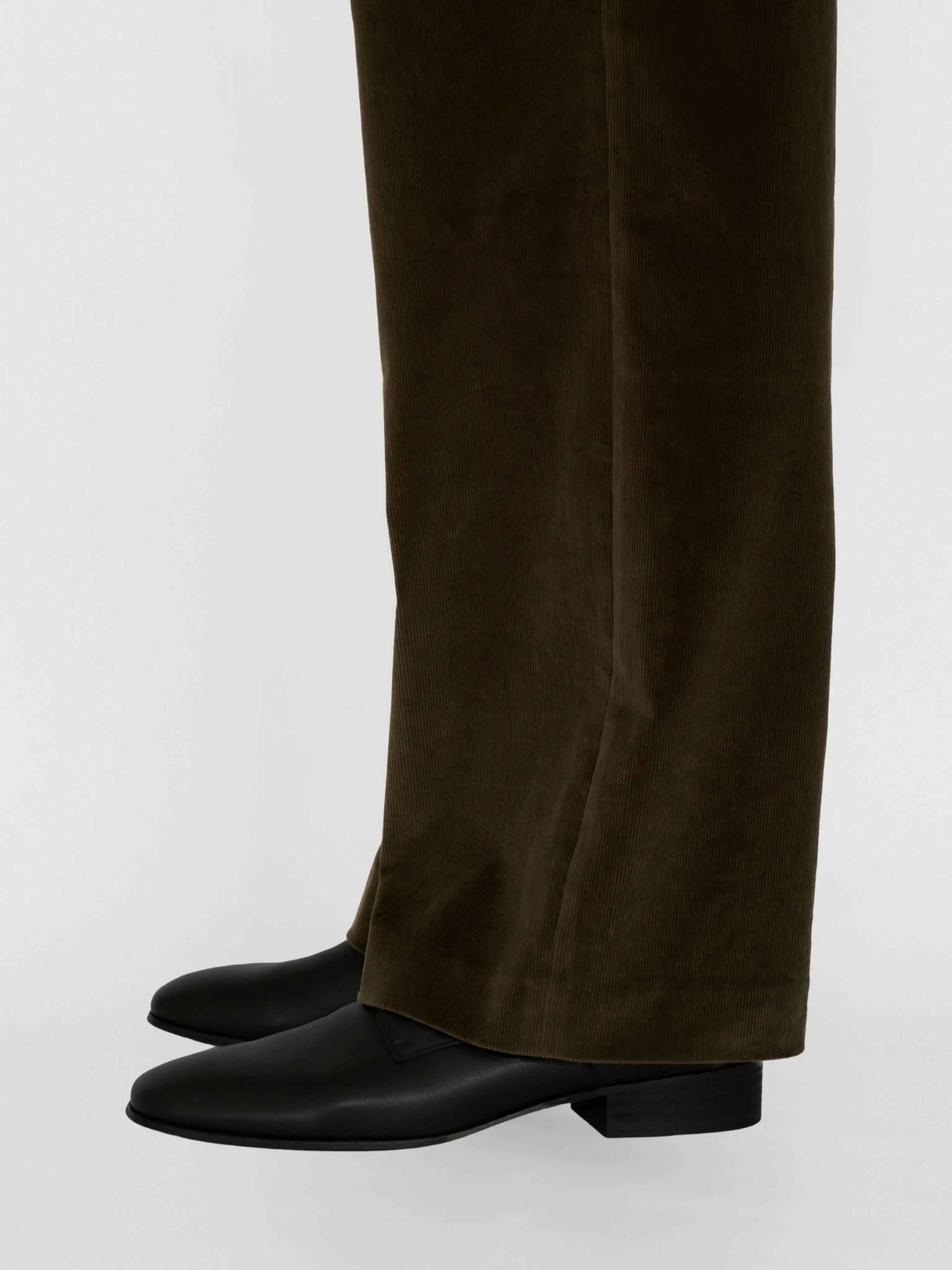 Leon Double-Pleated Corduroy Trousers - Image 4