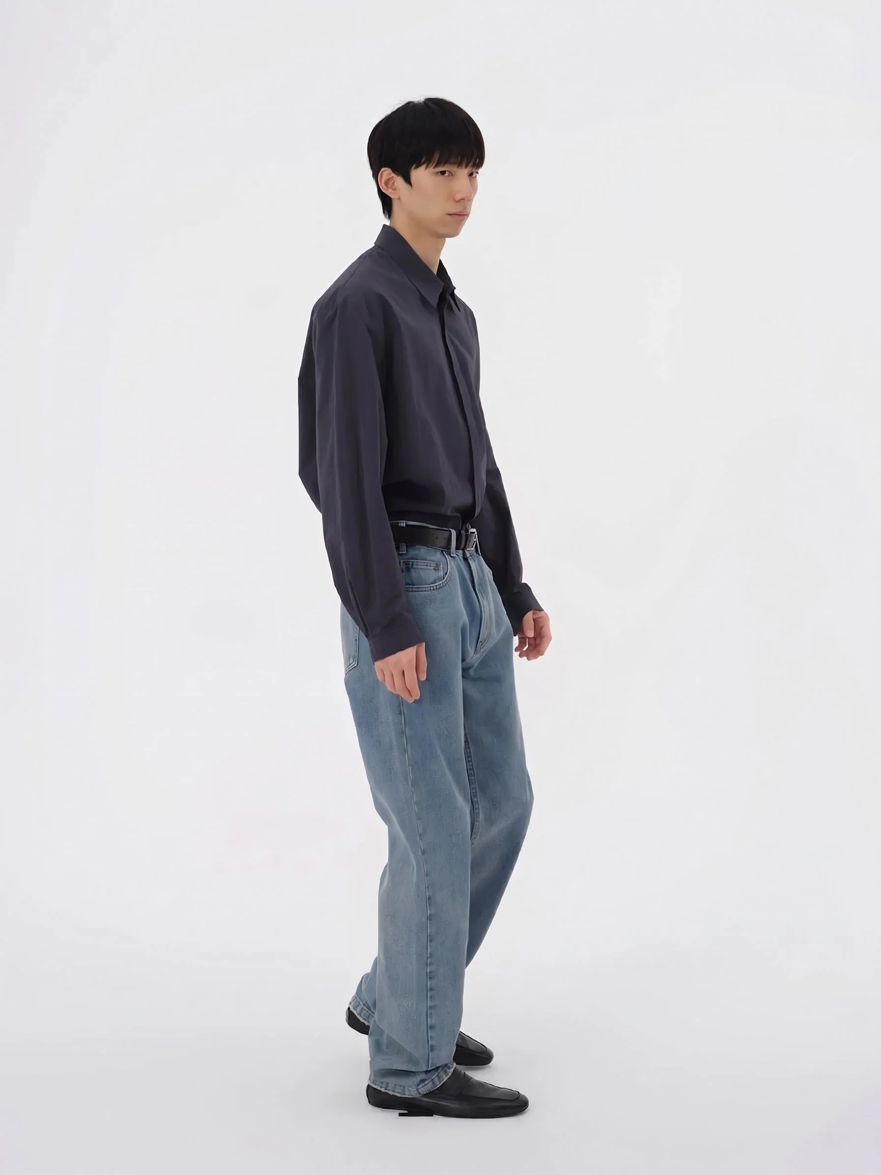 Light Wash Straight Jeans - Image 5