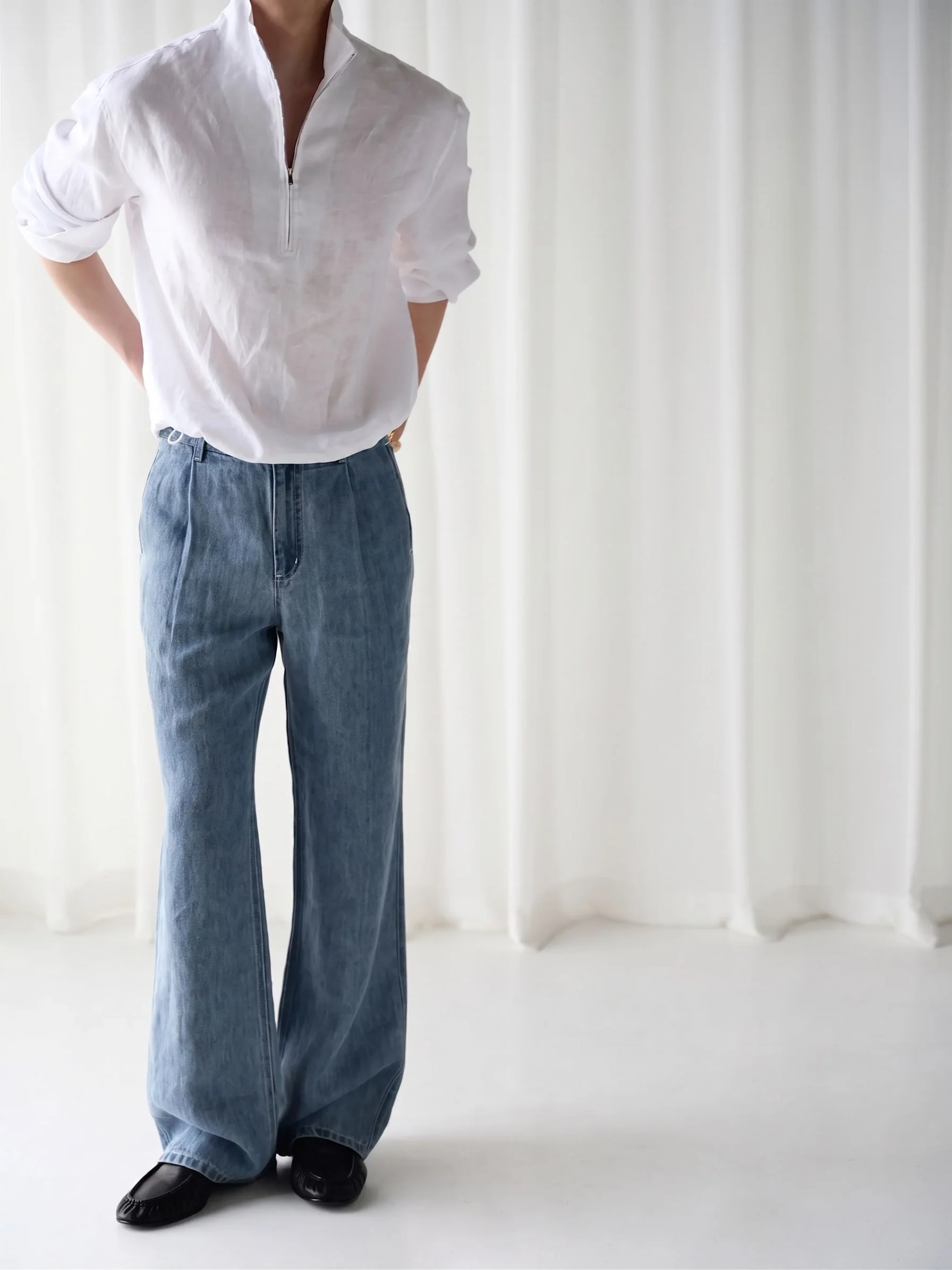 Light Wash Wide Jeans