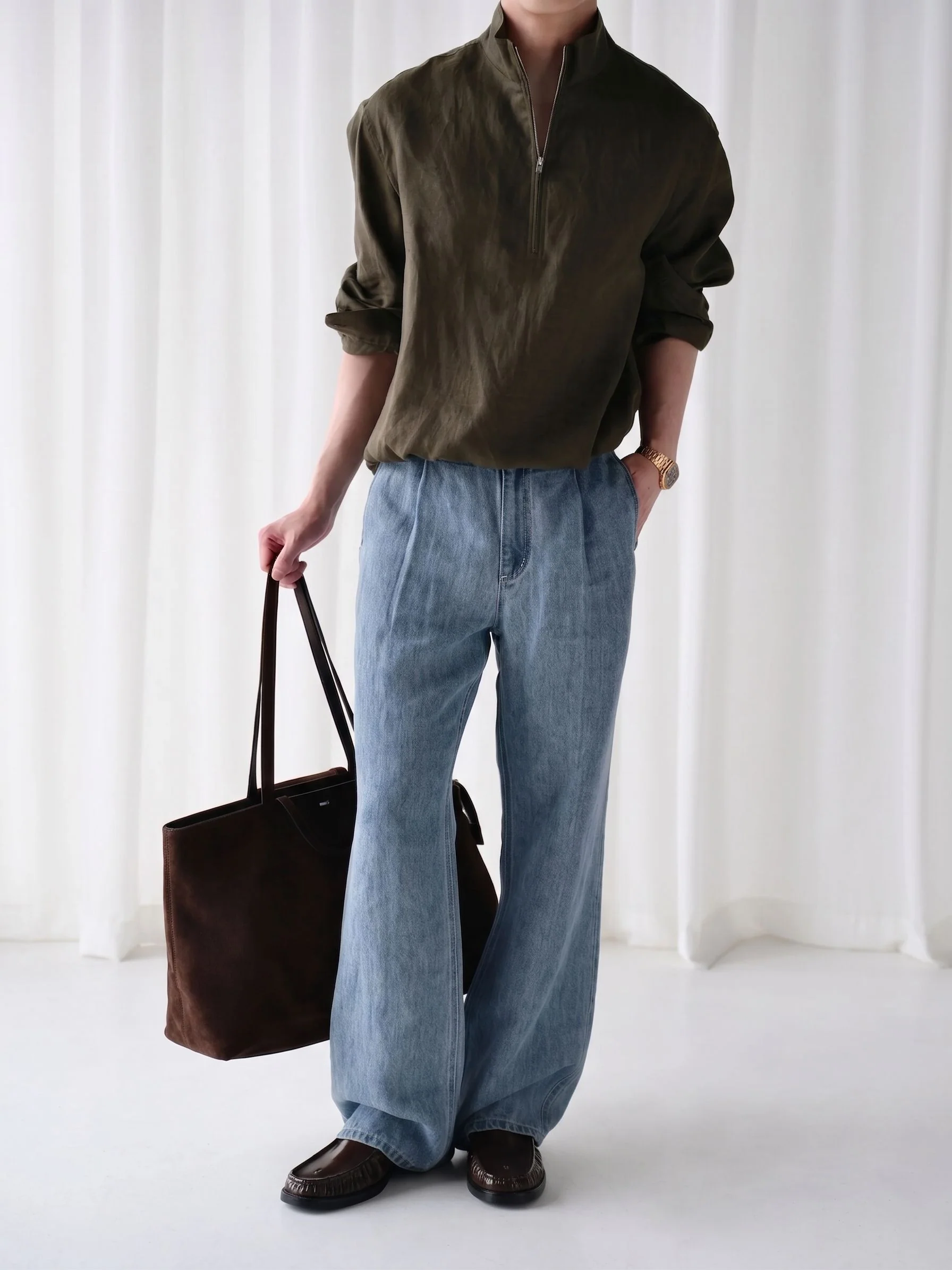 Light Wash Wide Jeans - Image 2