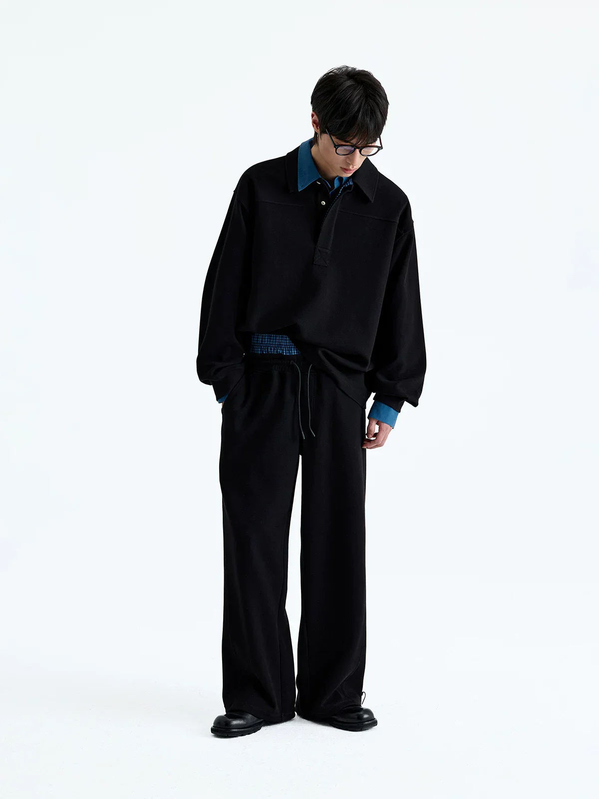 Lightweight Air Layer Polo Sweatshirt - Image 4