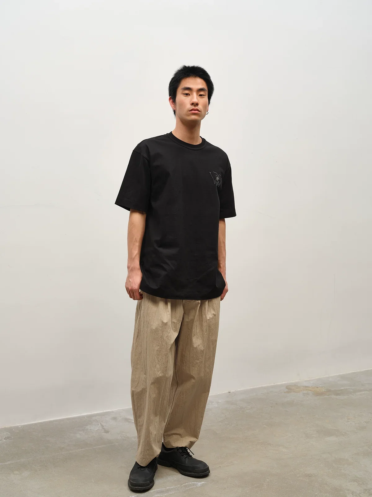 Lightweight Crinkle Pleated Trousers - Image 2