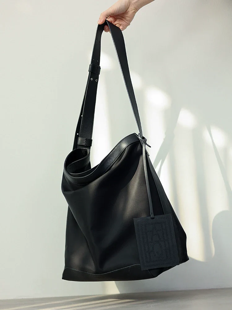 Lightweight Large-Capacity Tote Bag - Image 7