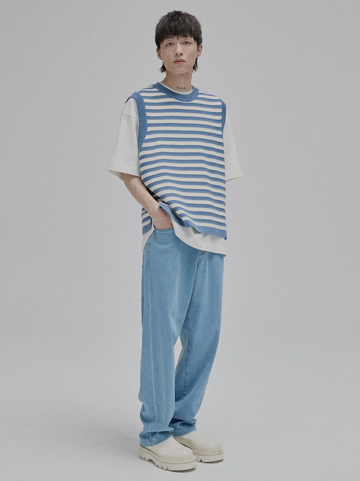 Lightweight Stretch Tapered Jeans - Image 3