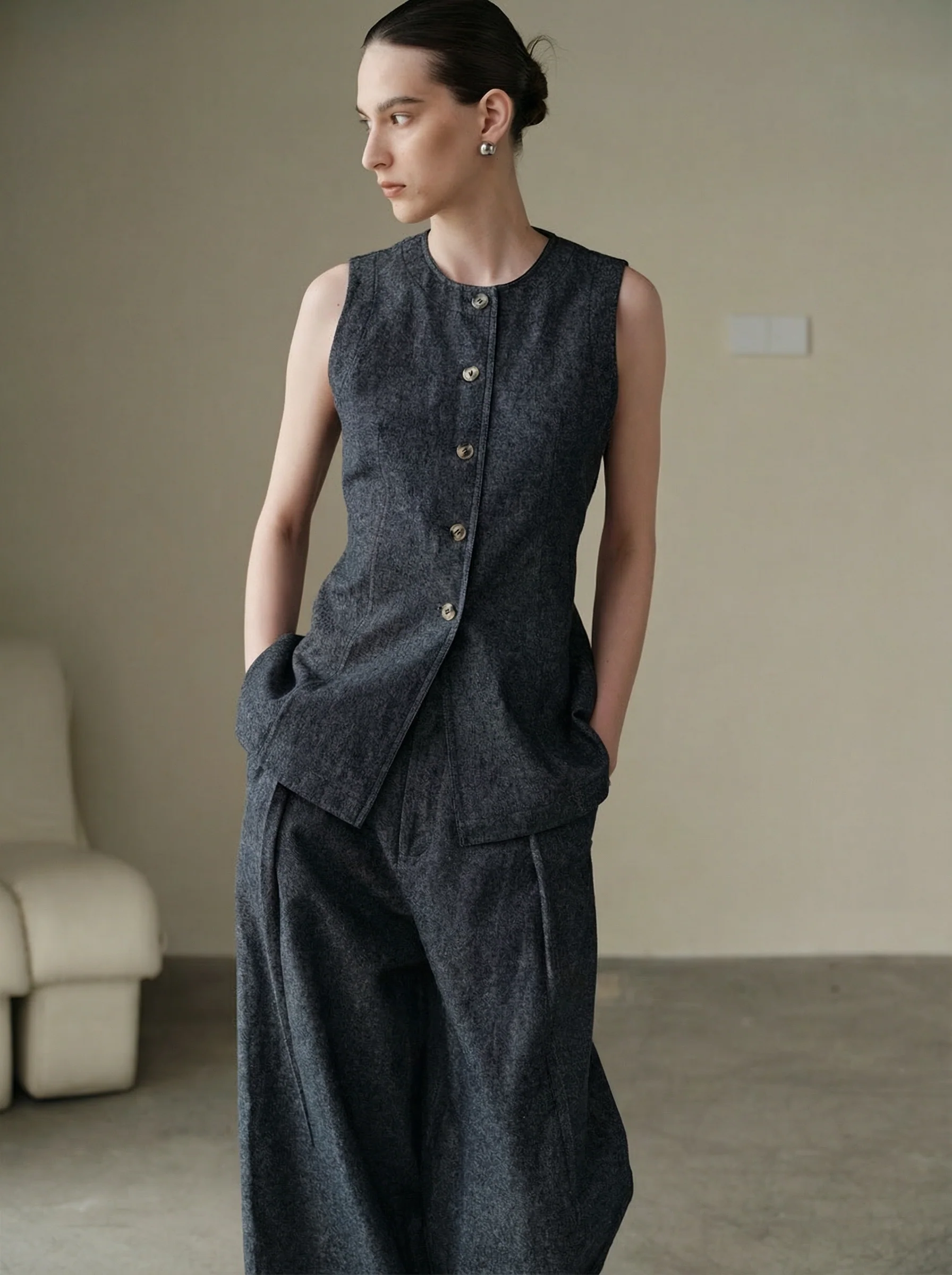 Linen-Cotton Vest & Wide-Leg Trousers - Image 2