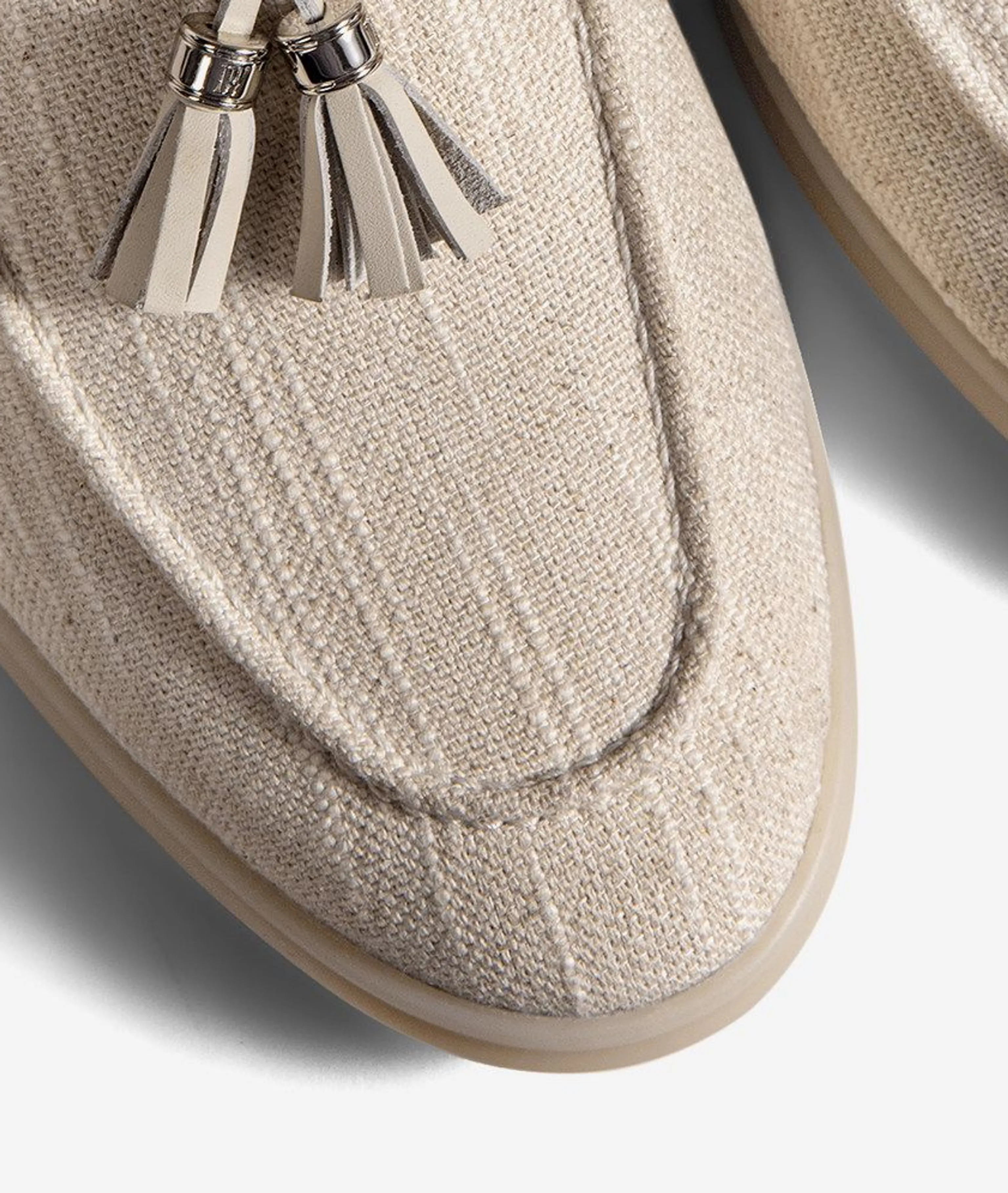 Linen Tassel Loafer - Image 4
