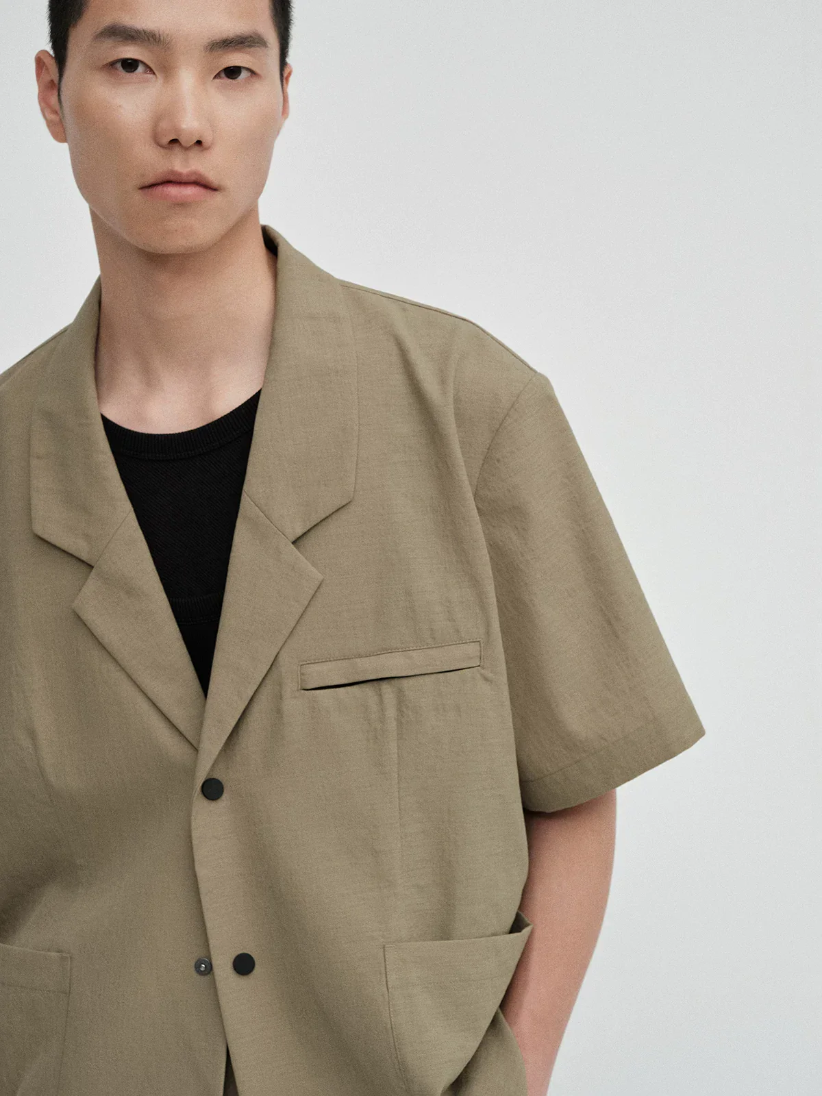 Linen-Texture Short-Sleeve Notch Blazer - Image 2