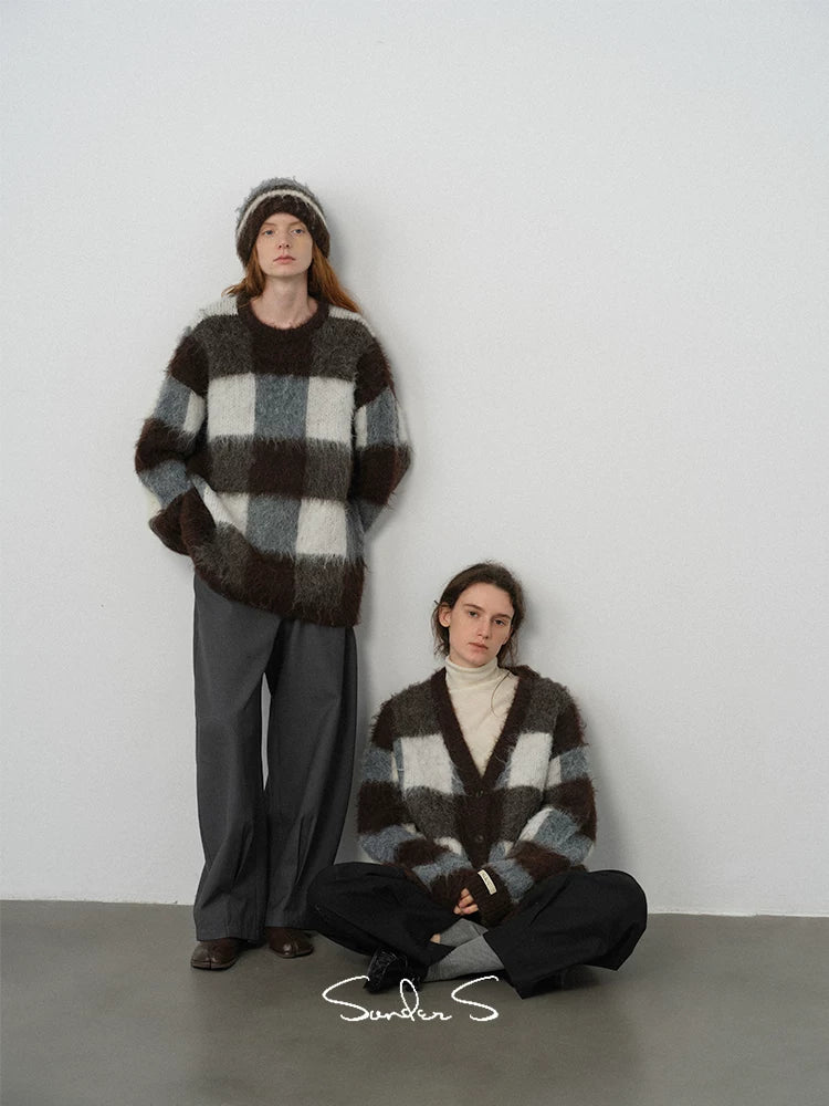 Long-Hair Plaid Crewneck Sweater - Image 5
