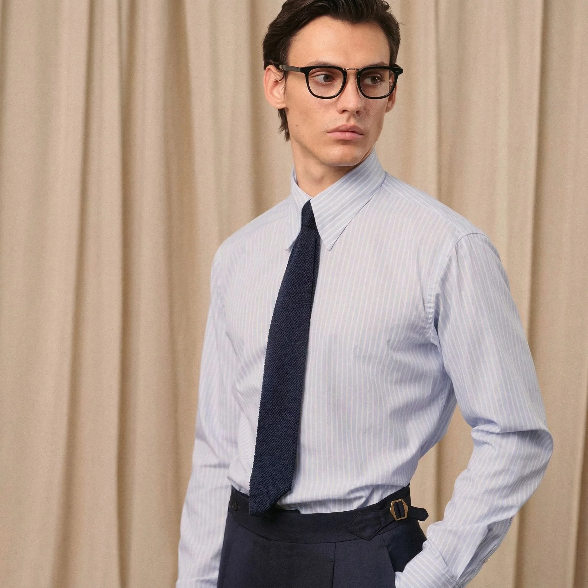 Long-Pointed Collar Striped Shirt - Image 8
