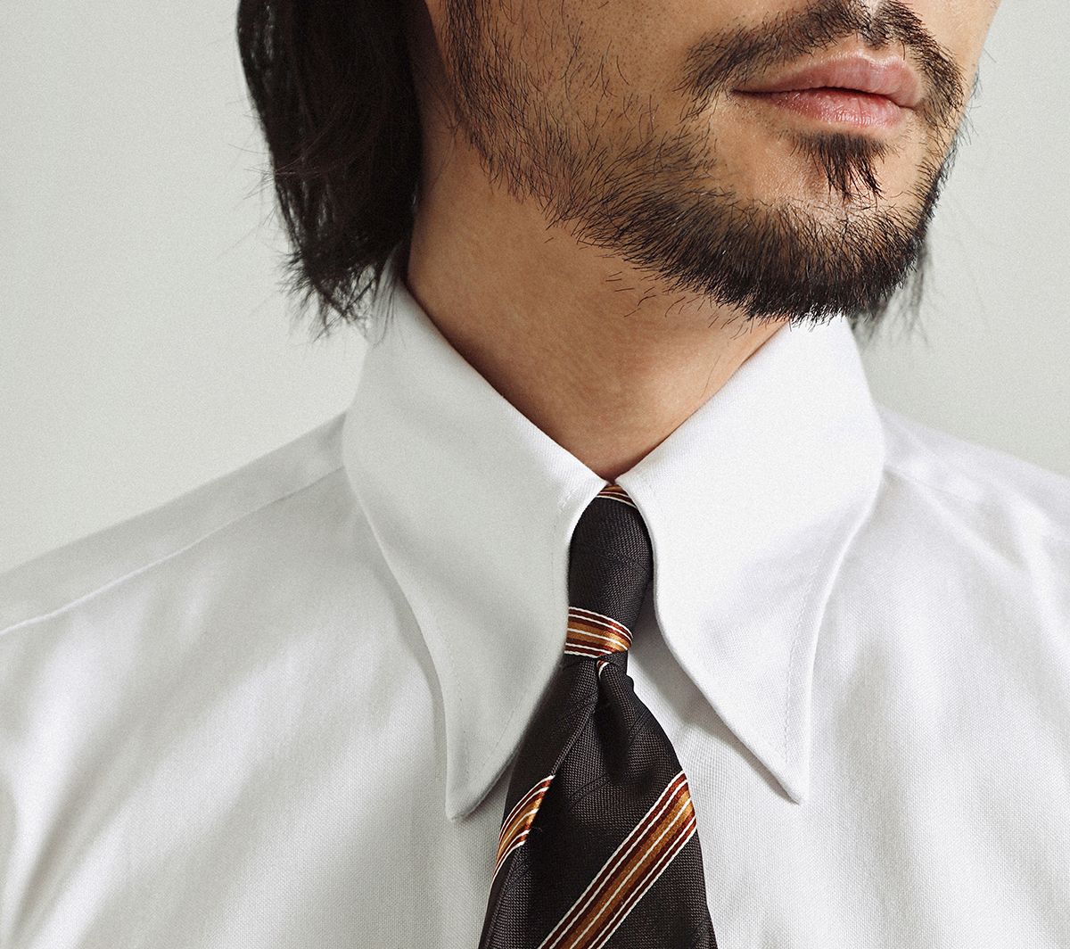 Long Pointed Collar White Shirt - Image 6